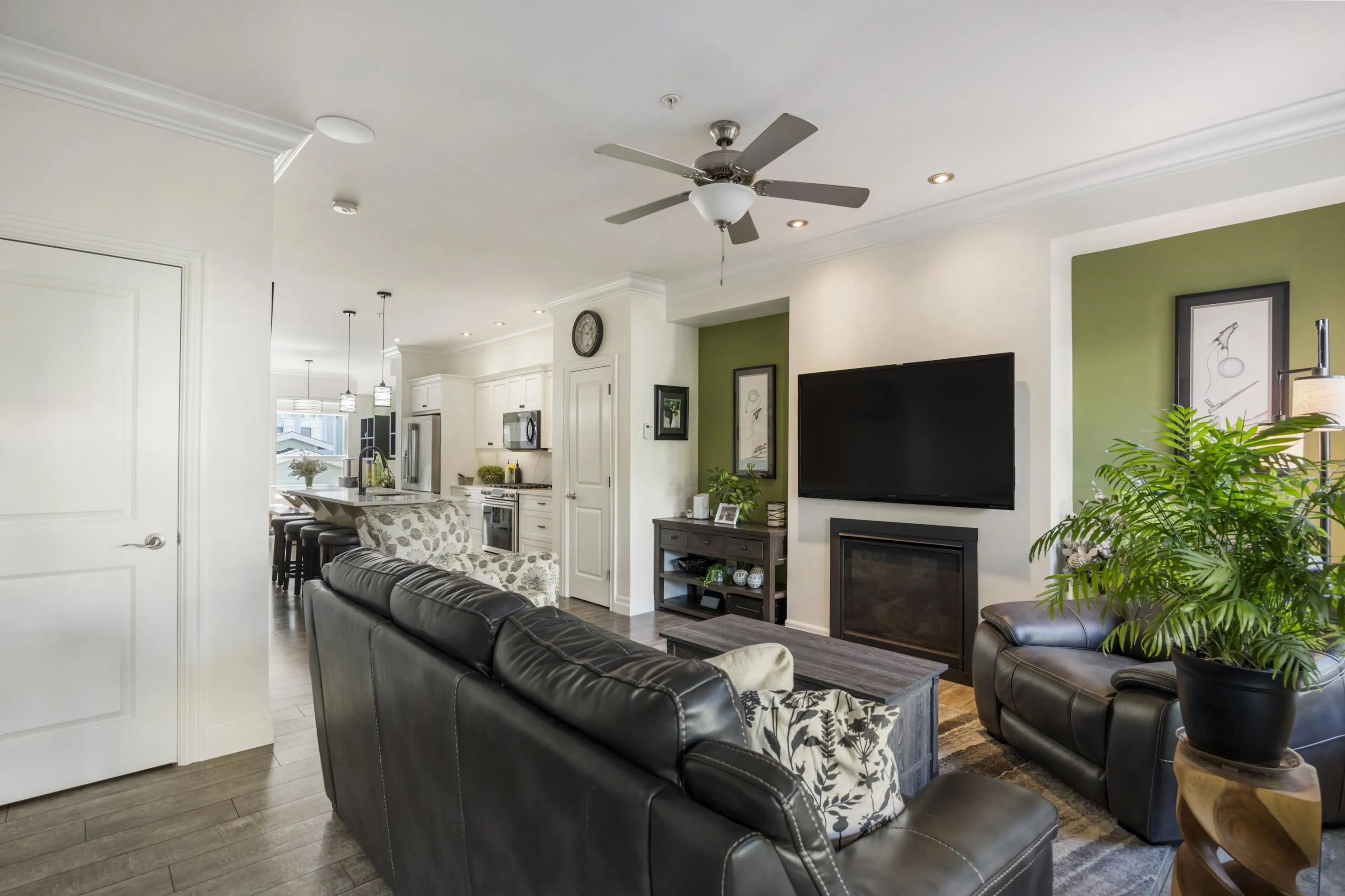39 44849 Anglers Boulevard