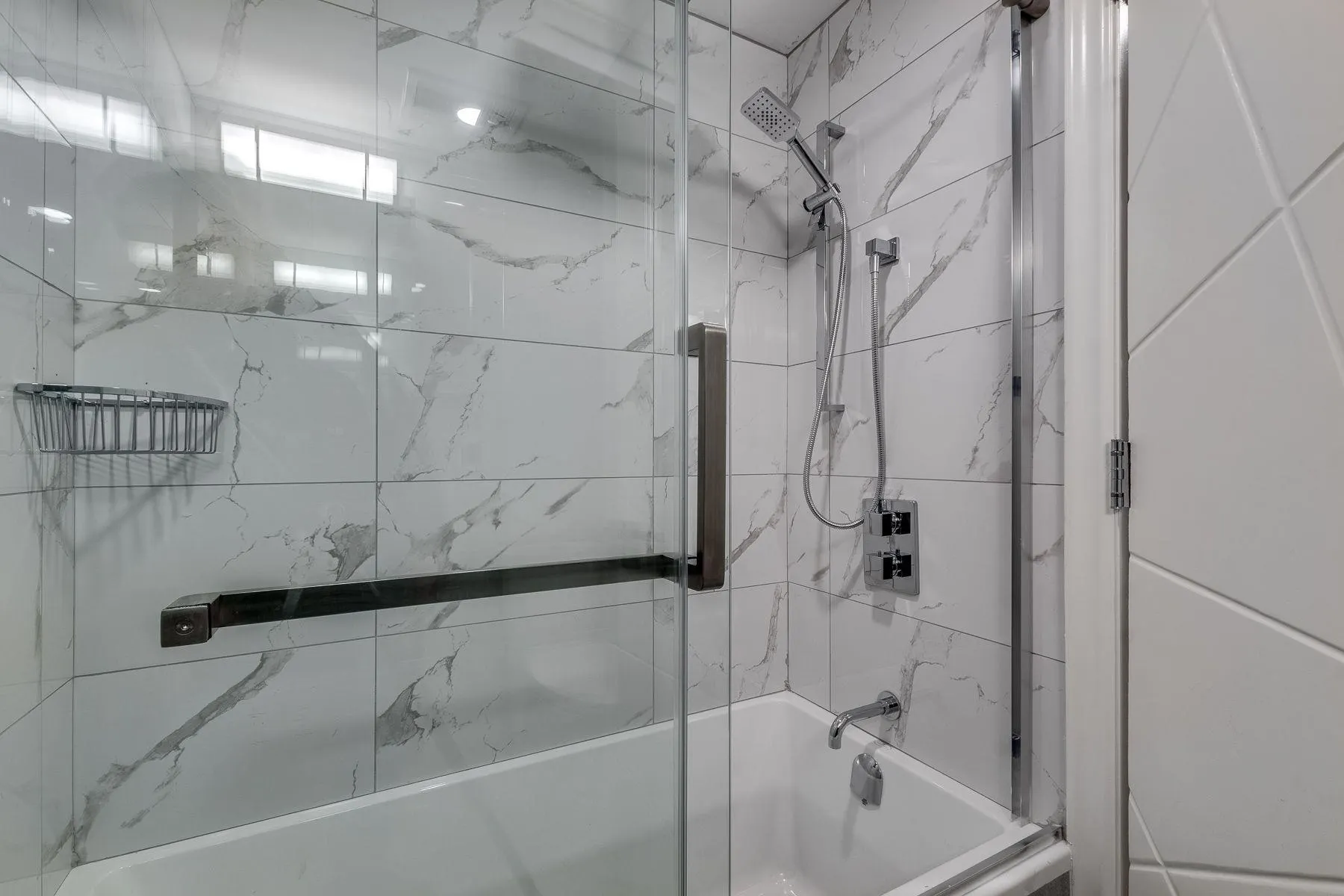 101 1170 Barclay Street