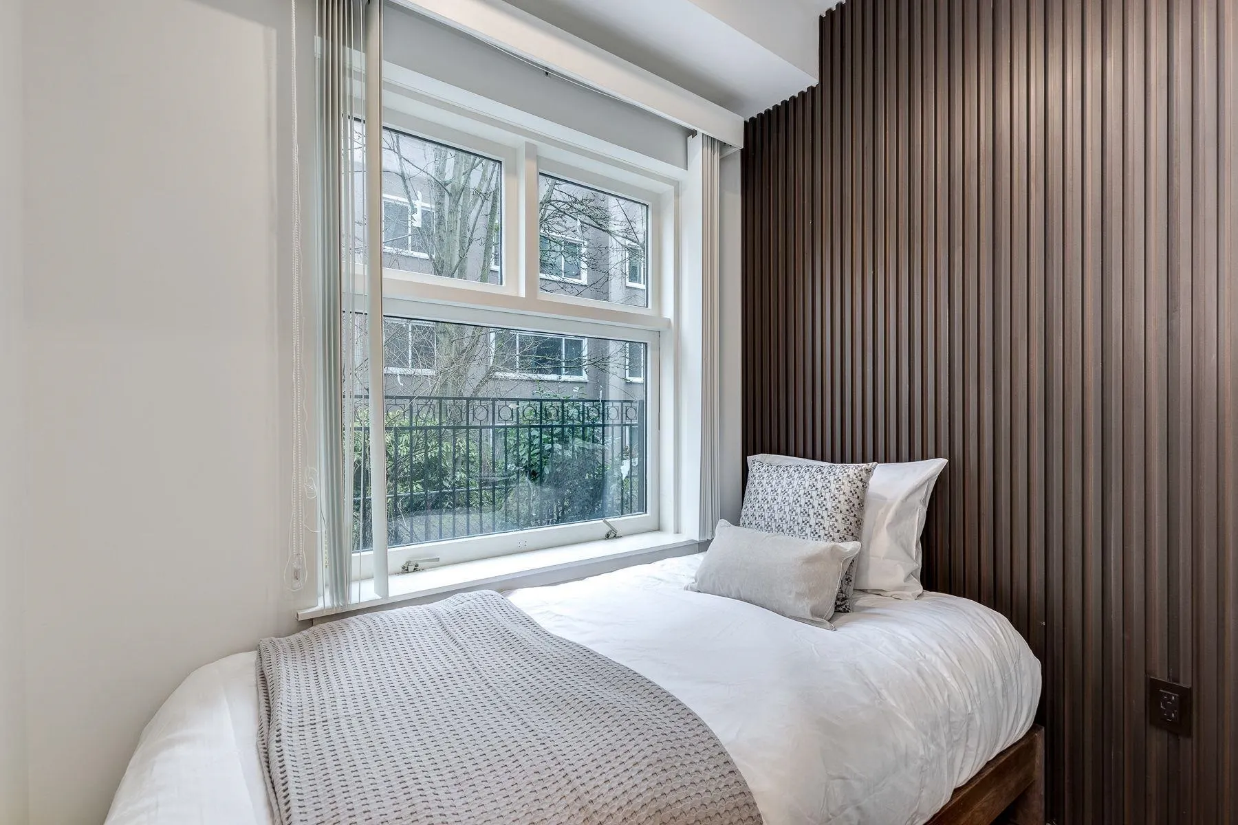 101 1170 Barclay Street