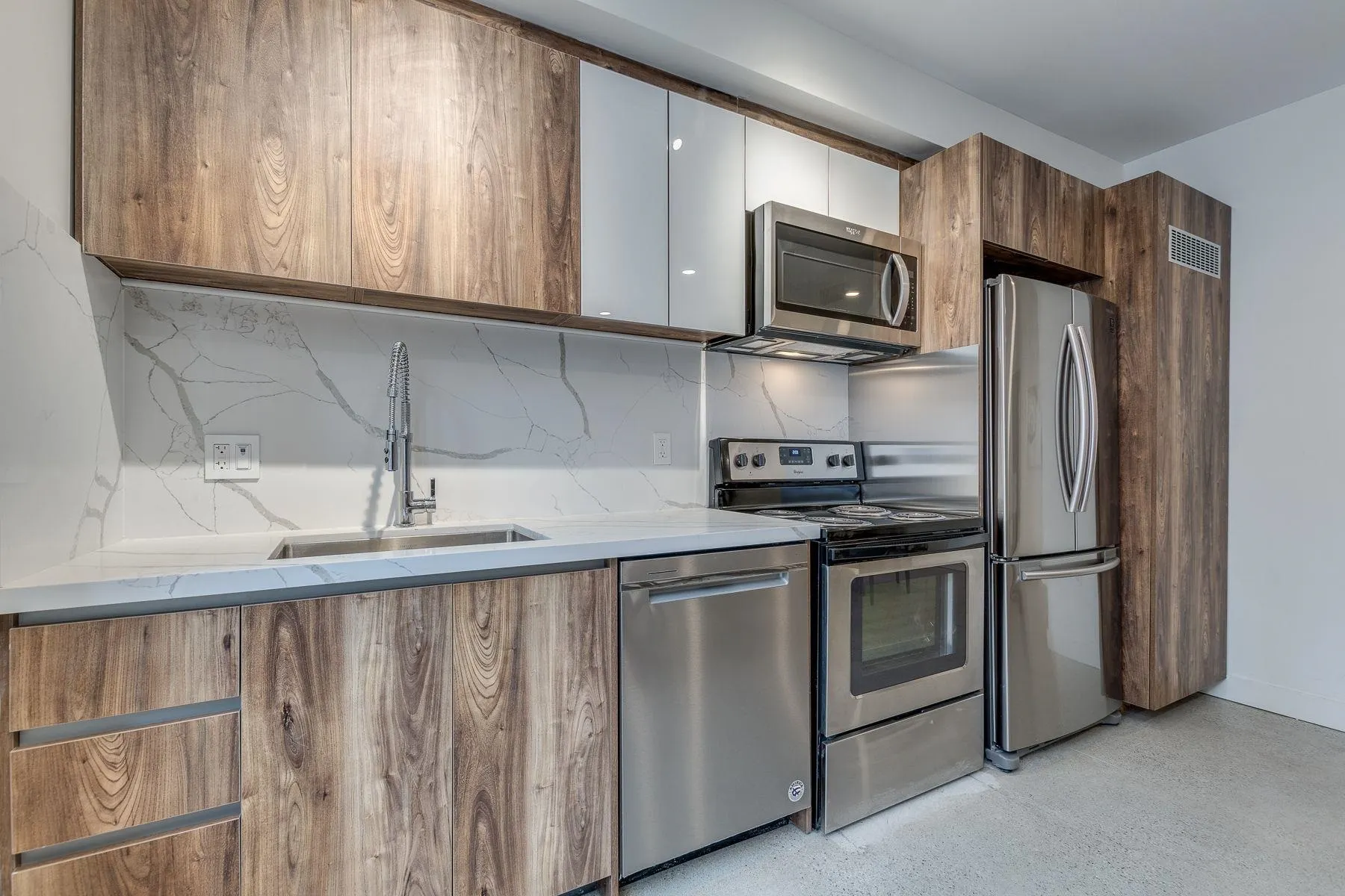 101 1170 Barclay Street