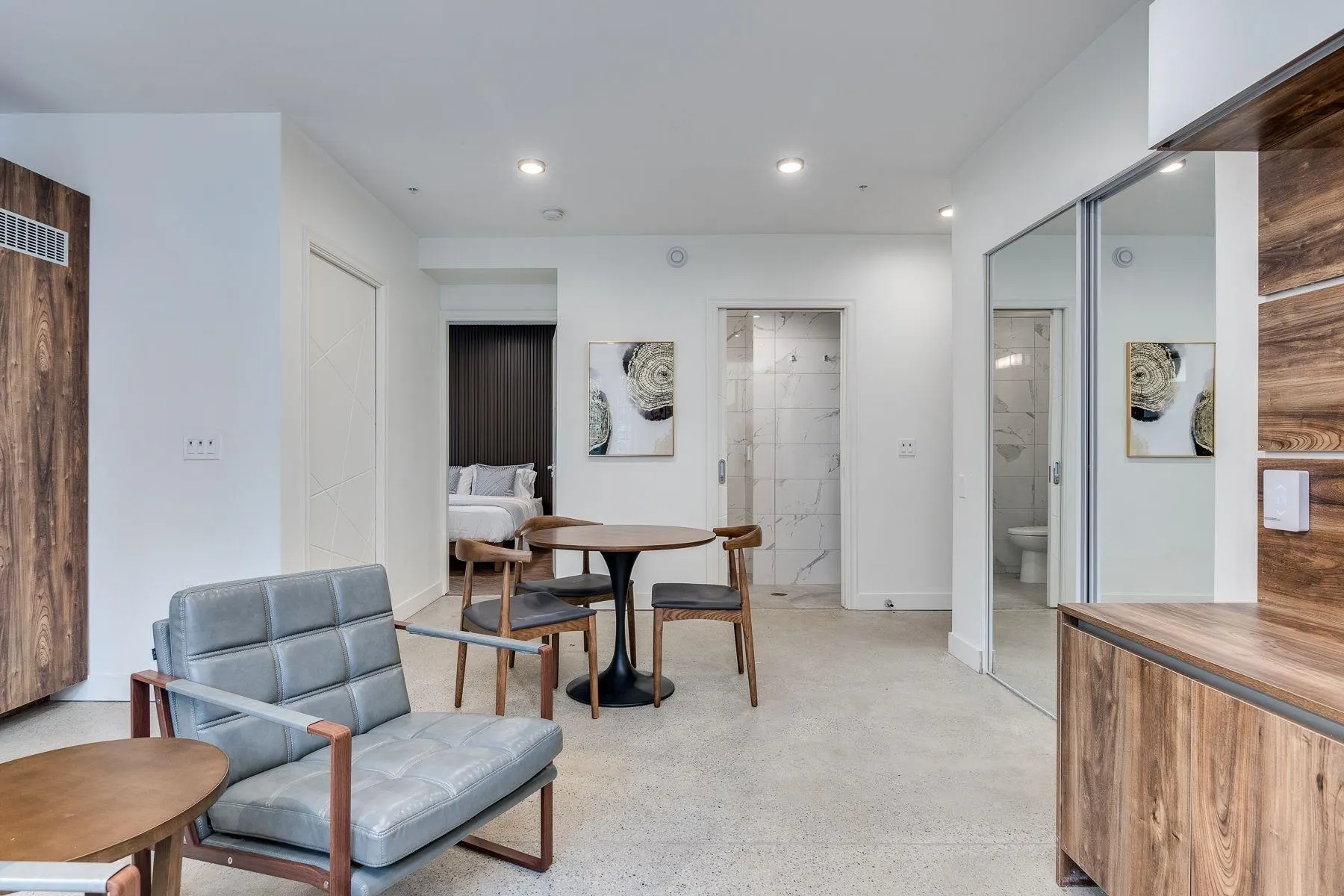 101 1170 Barclay Street