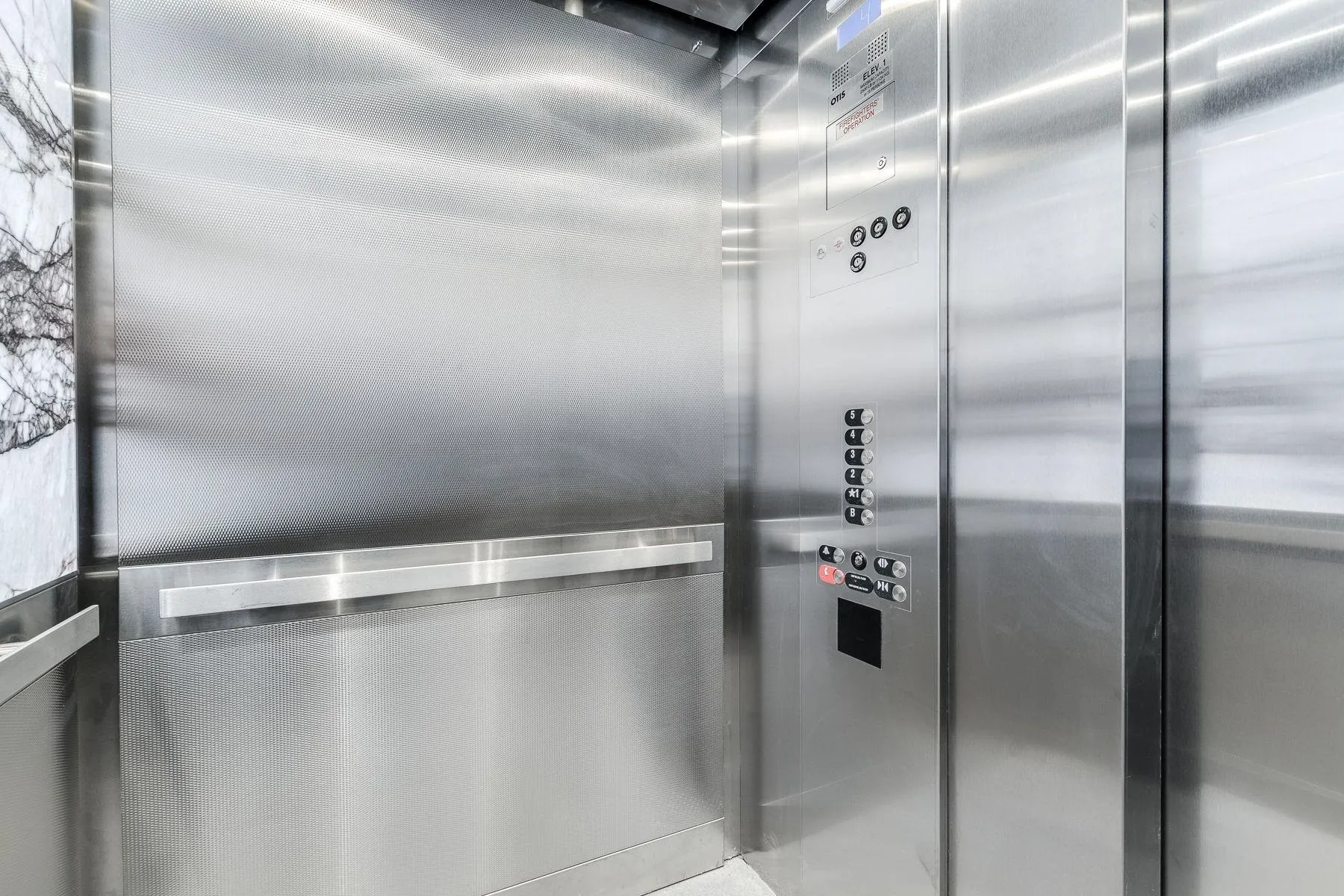 101 1170 Barclay Street