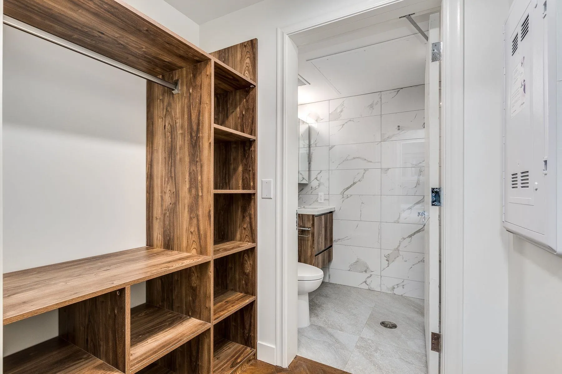 101 1170 Barclay Street