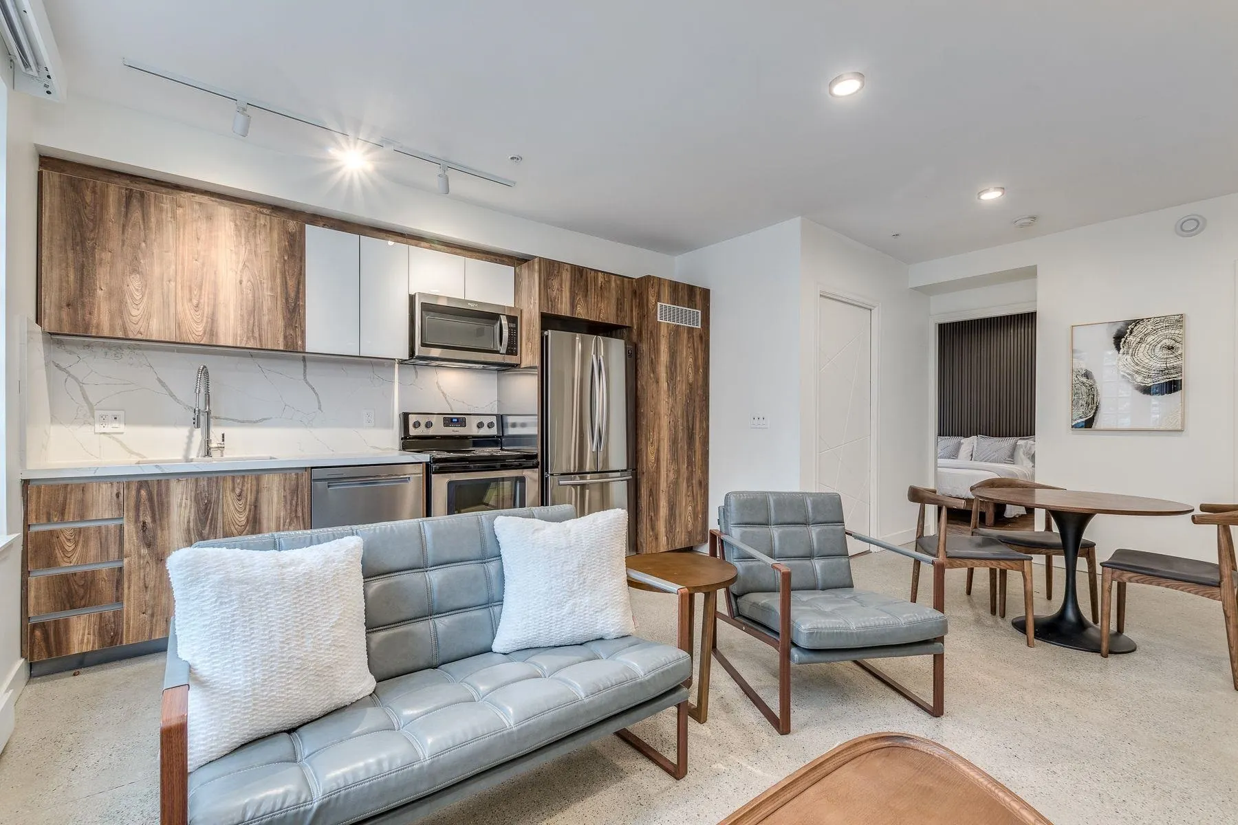 101 1170 Barclay Street