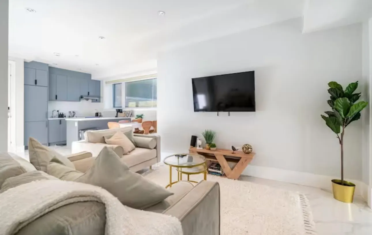 342 W 15th Street
