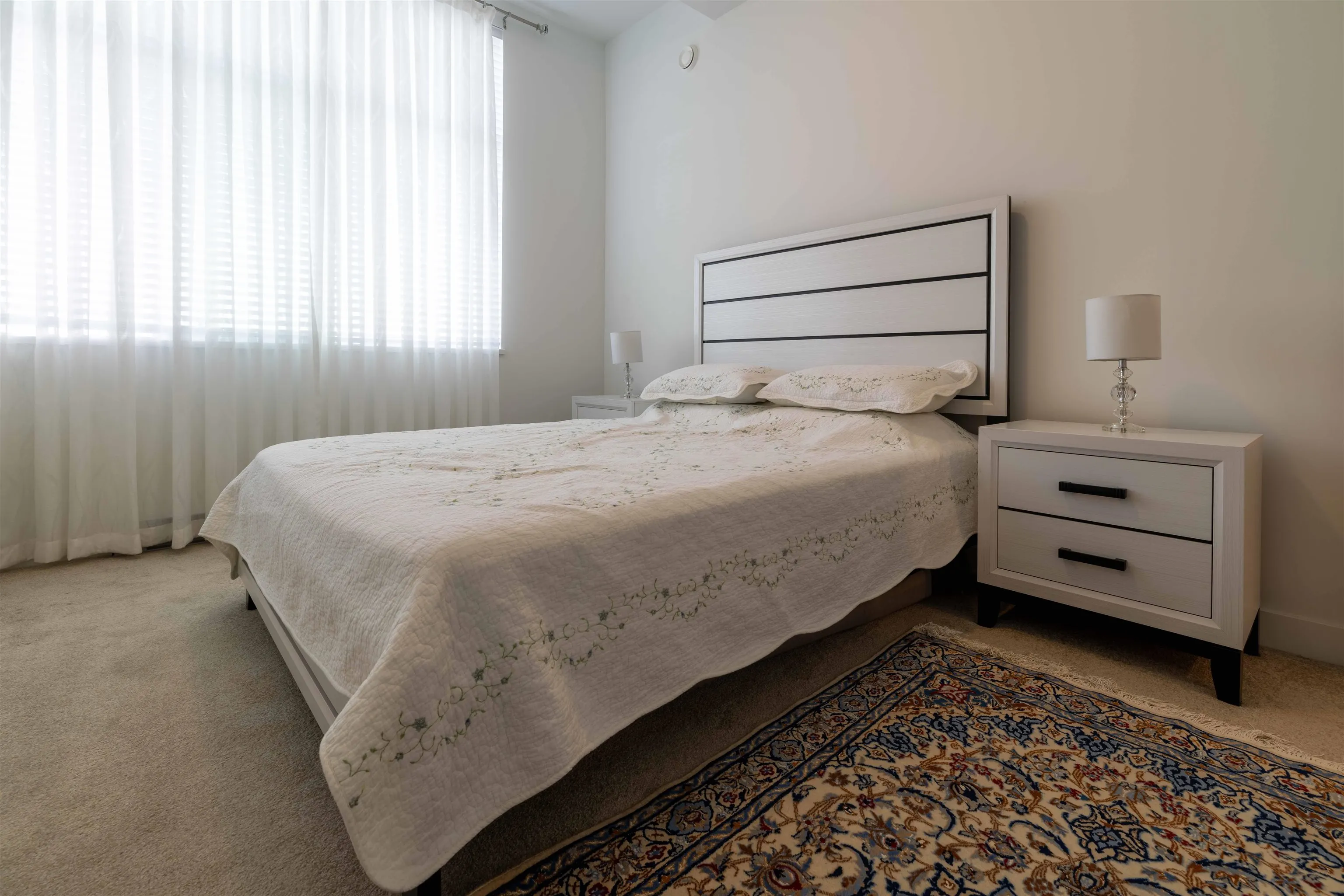 A502 20487 65 Avenue