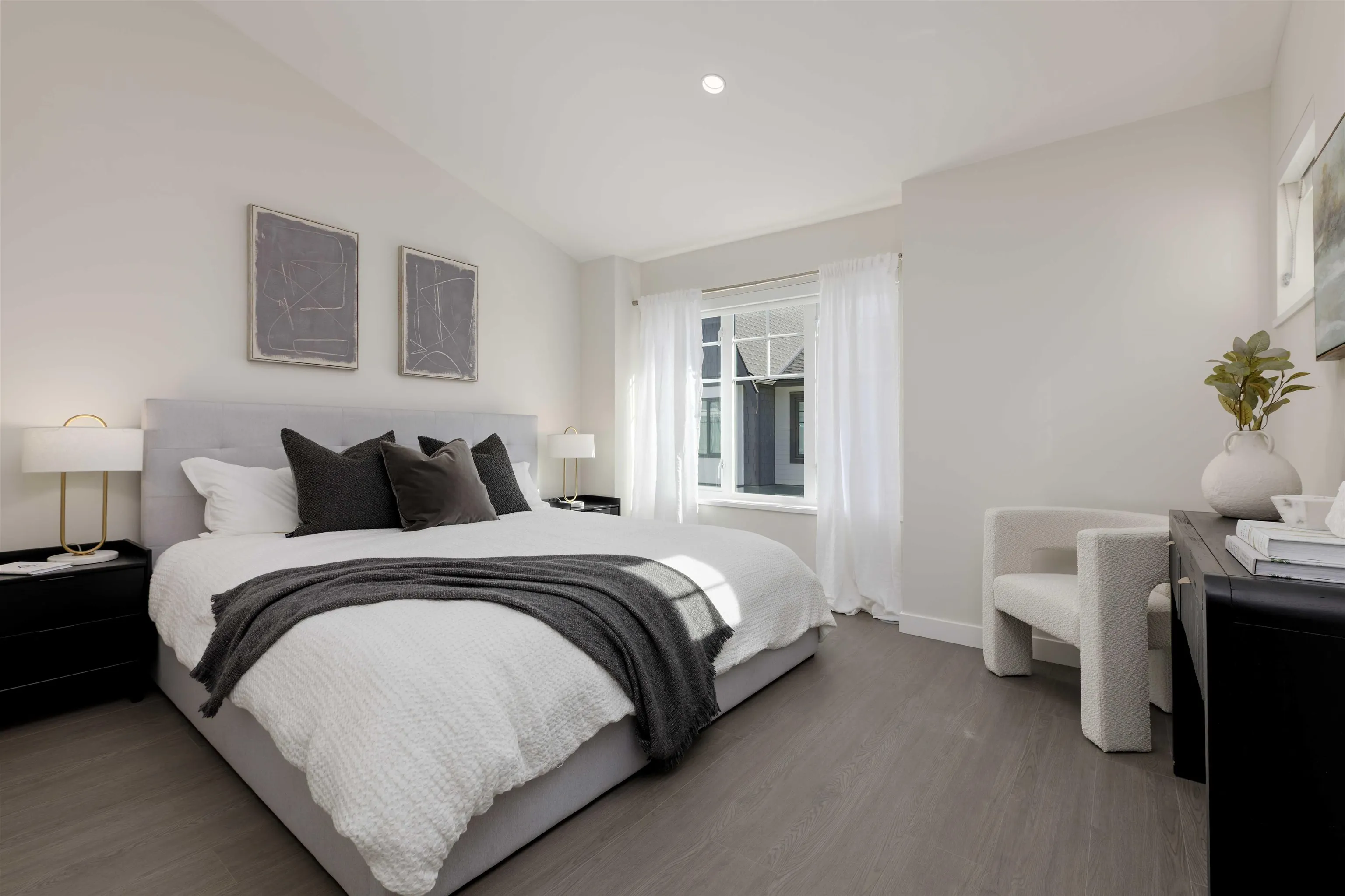 107 19451 Sutton Avenue