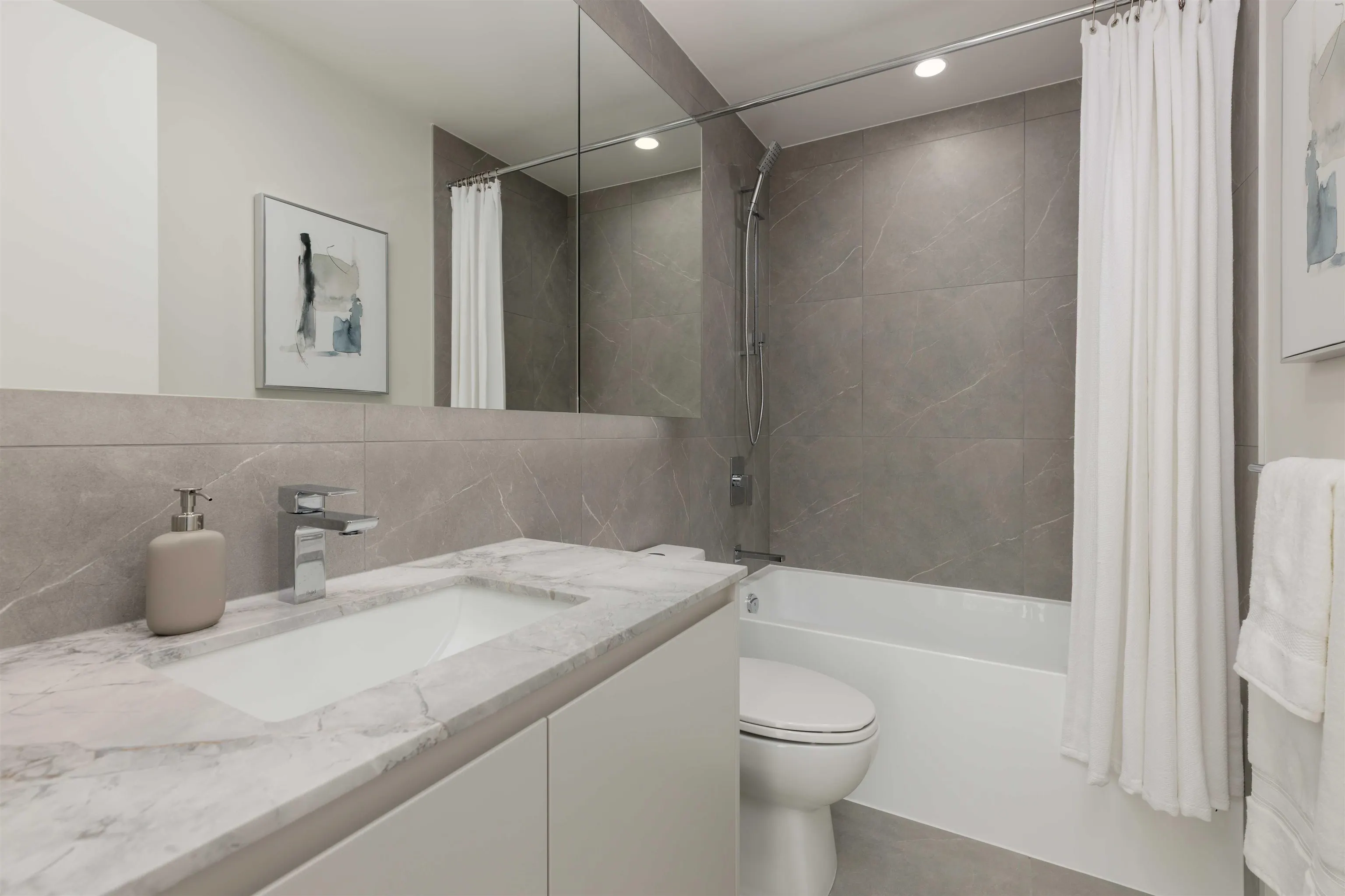 107 19451 Sutton Avenue