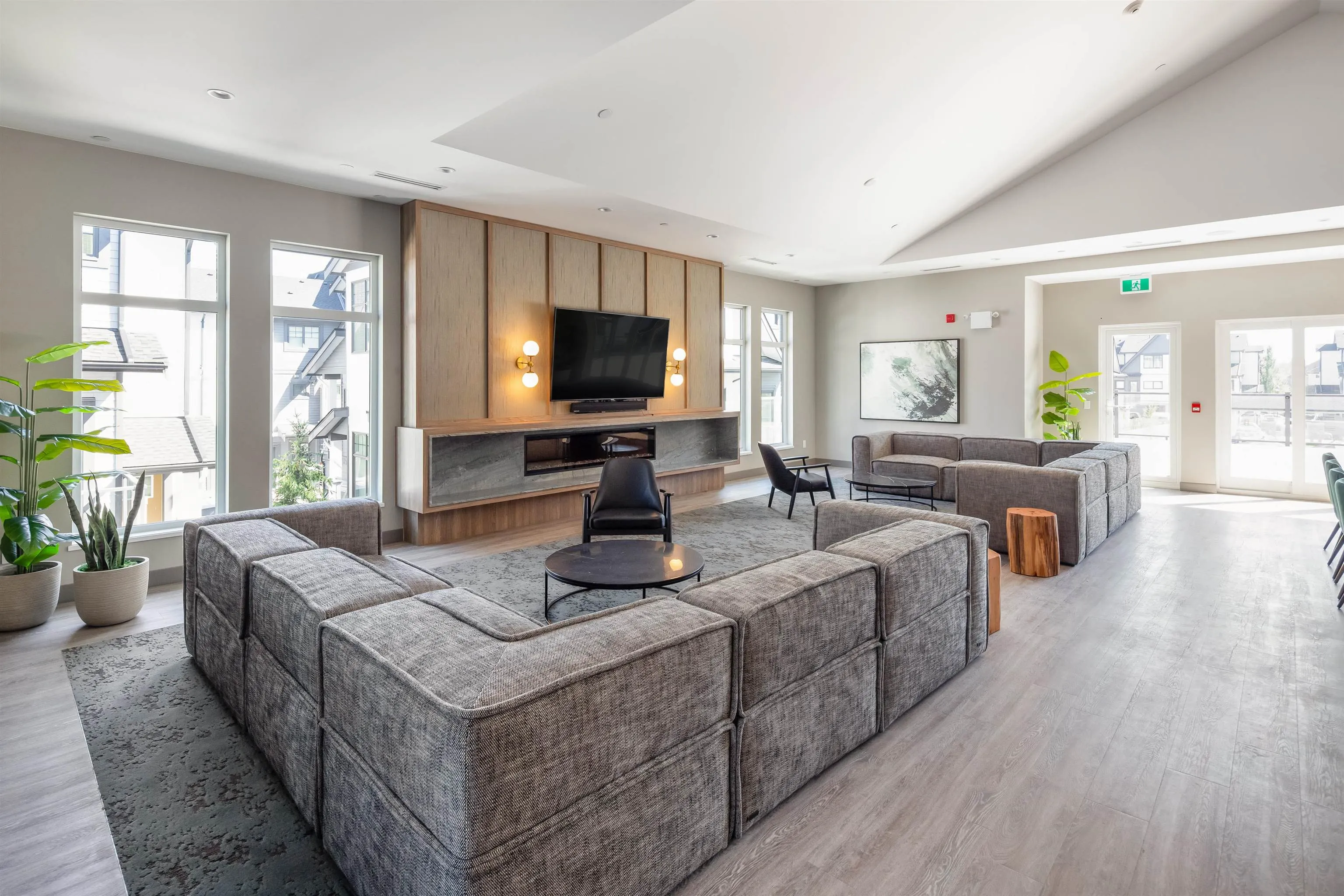 107 19451 Sutton Avenue