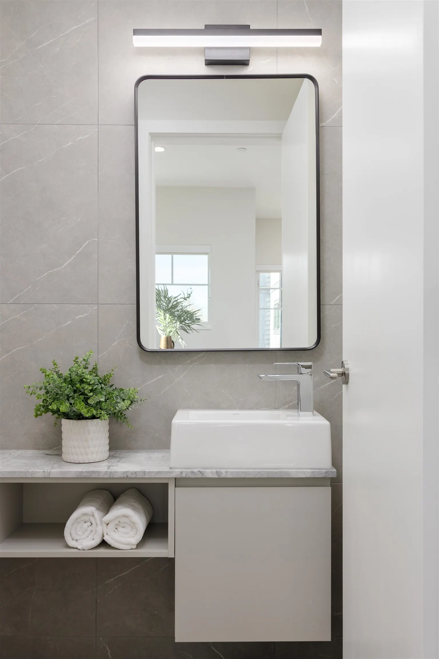 107 19451 Sutton Avenue