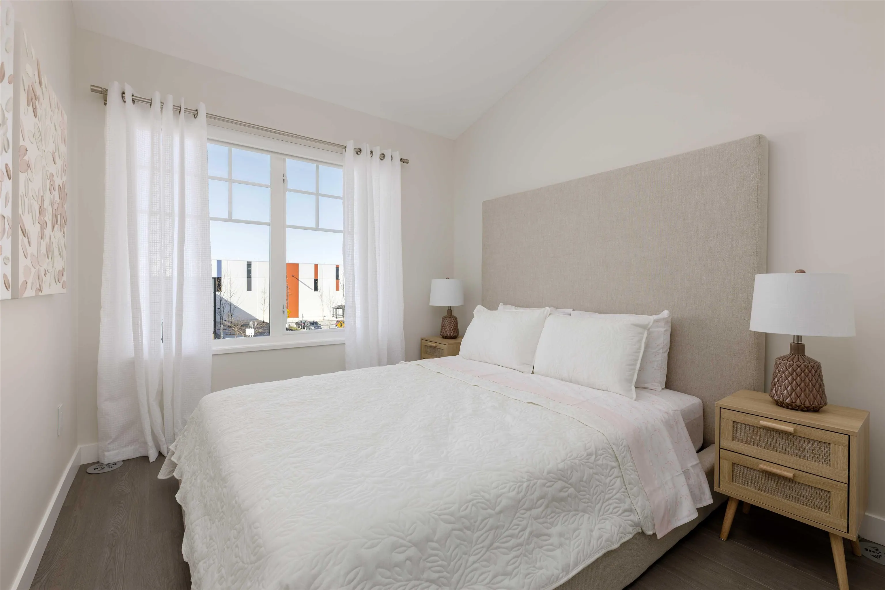 107 19451 Sutton Avenue