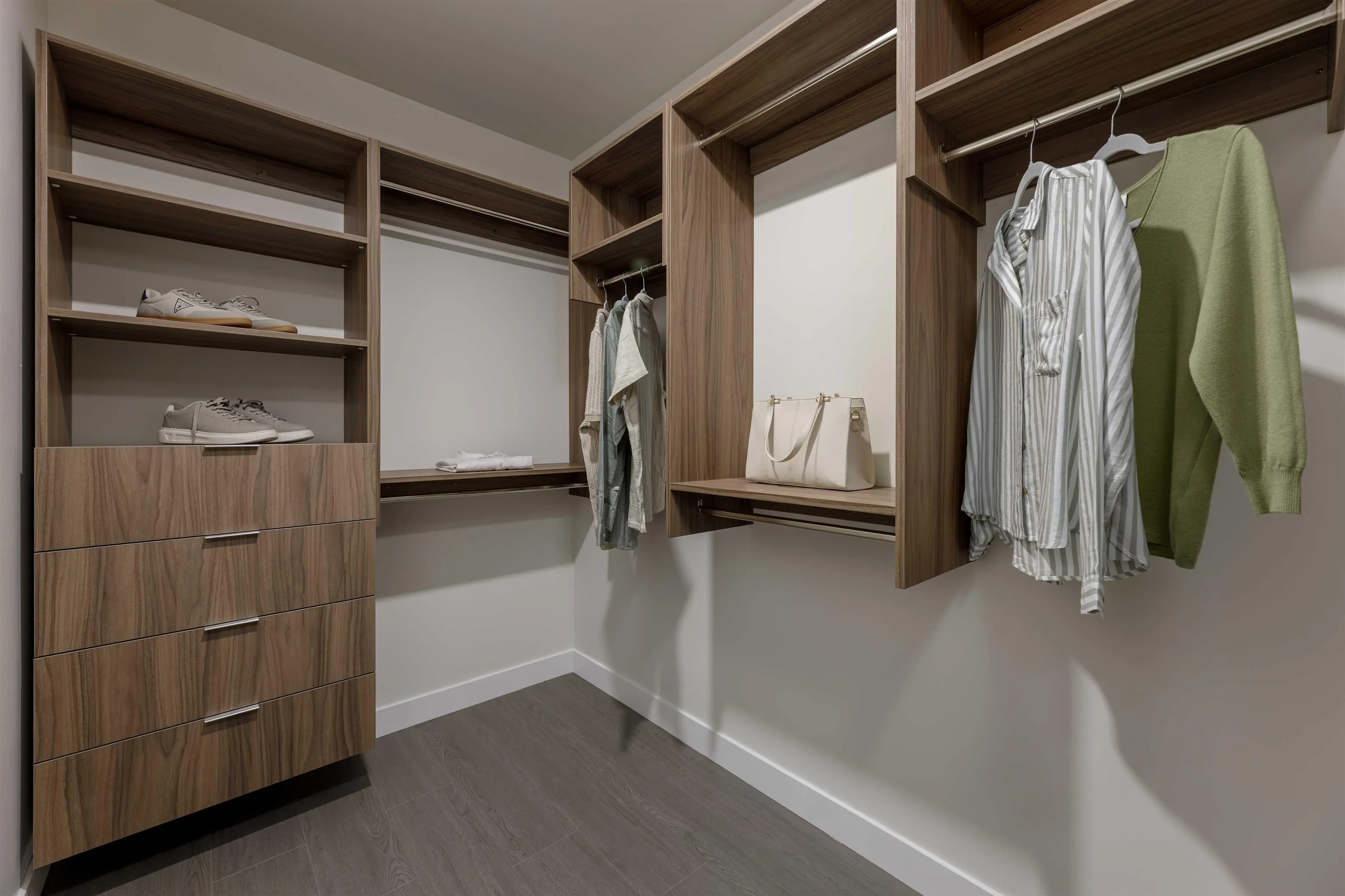 107 19451 Sutton Avenue