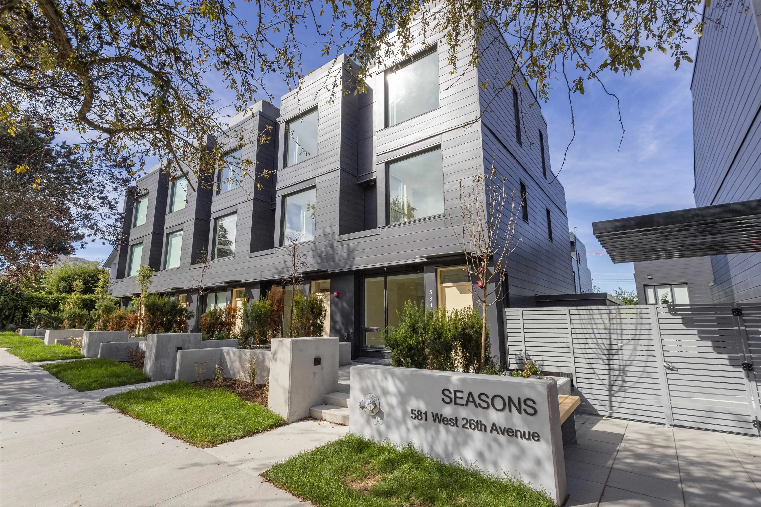 555 W 26th Avenue