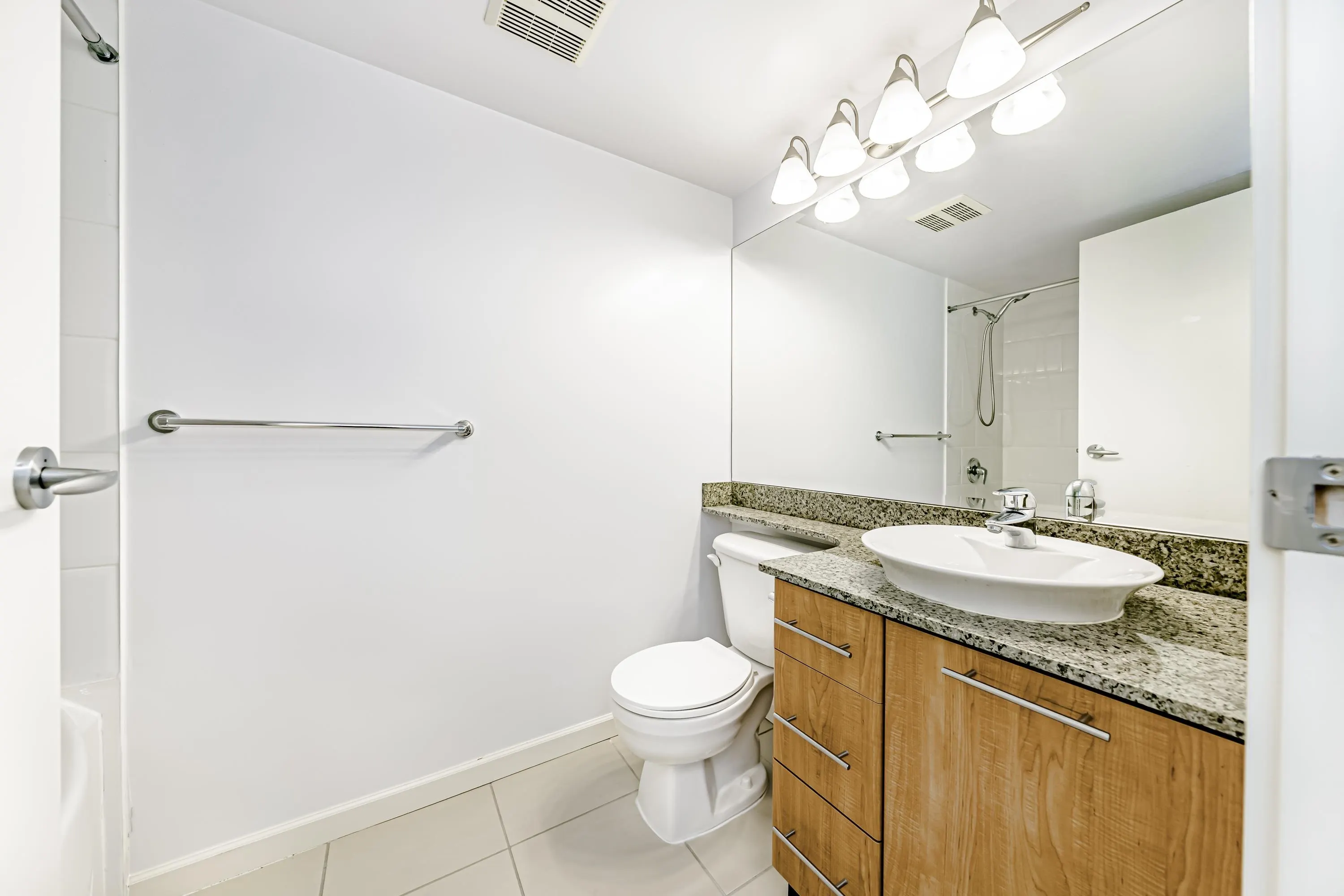 721 7831 Westminster Highway