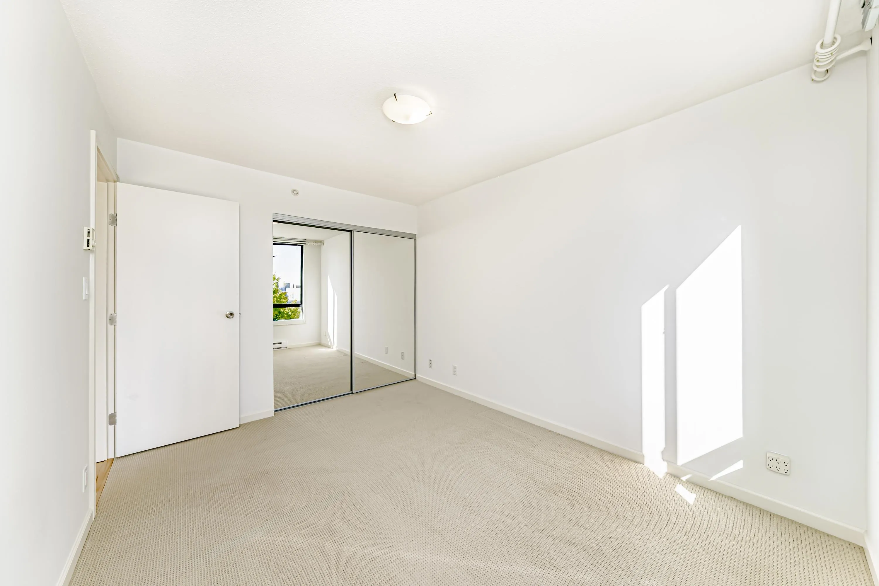 721 7831 Westminster Highway