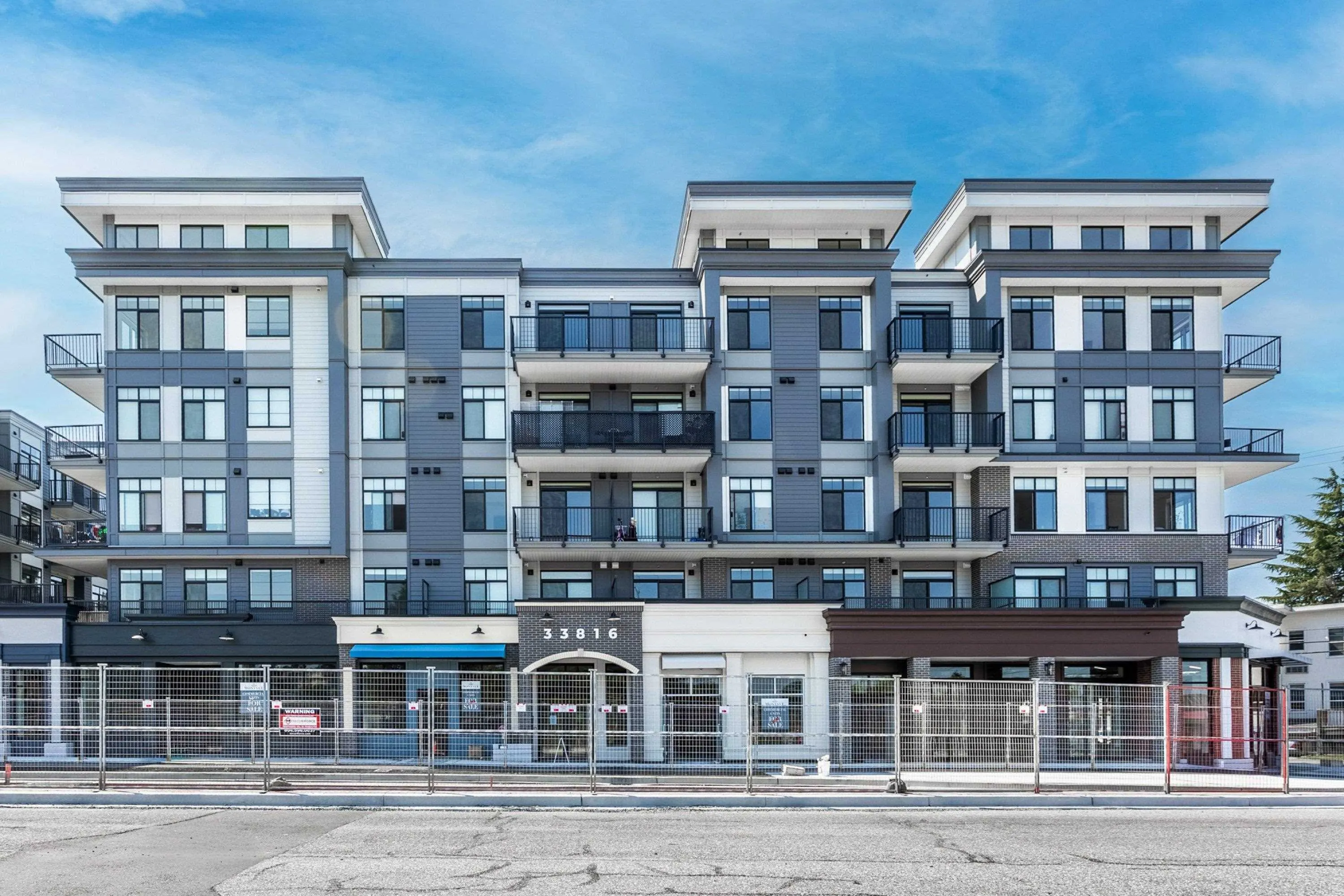 205 33816 South Fraser Way