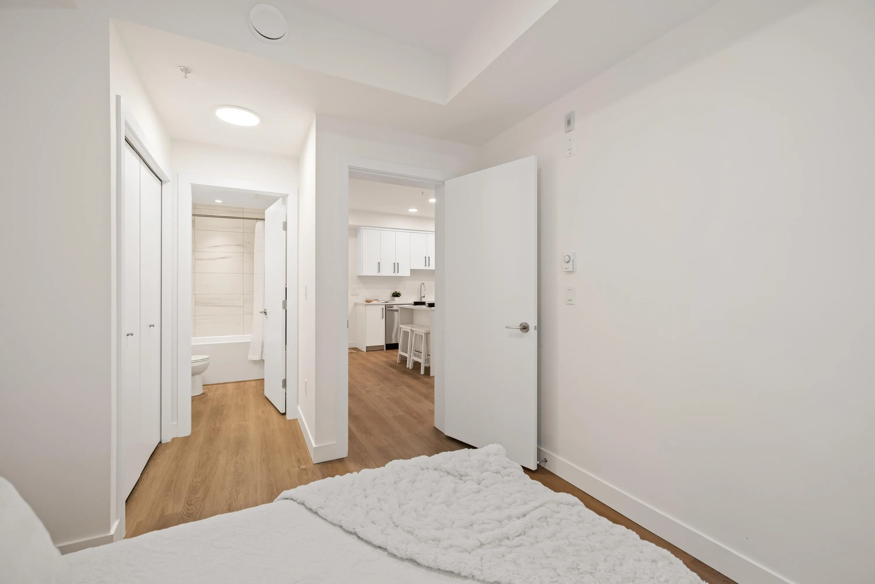 205 33816 South Fraser Way