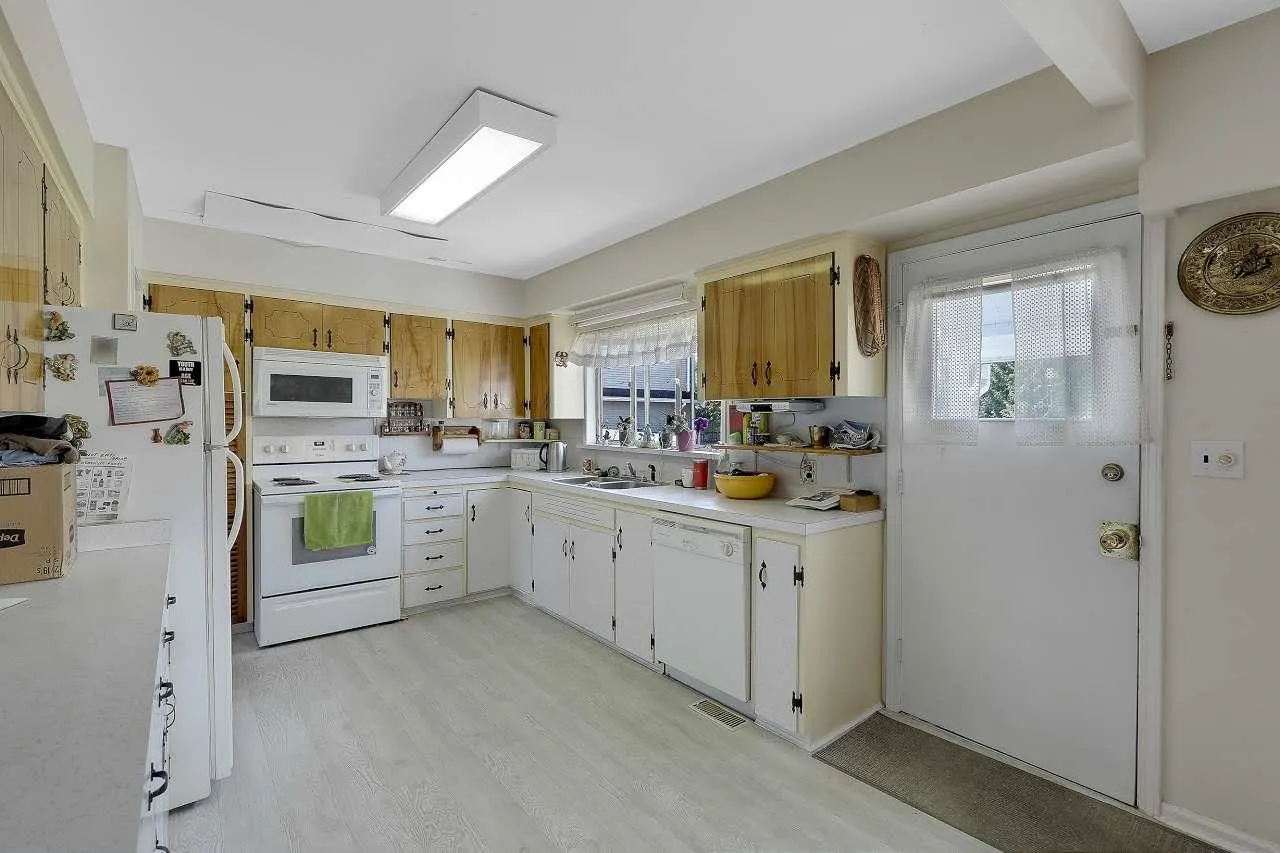 7291 Gilbert Road