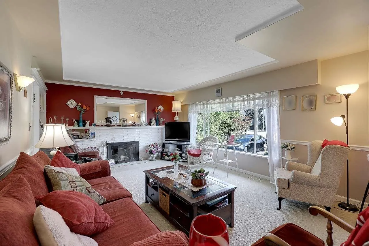 7291 Gilbert Road