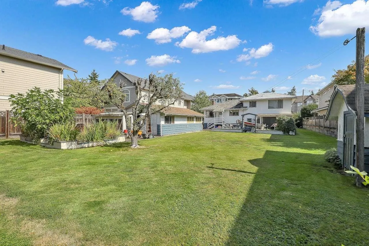 7291 Gilbert Road
