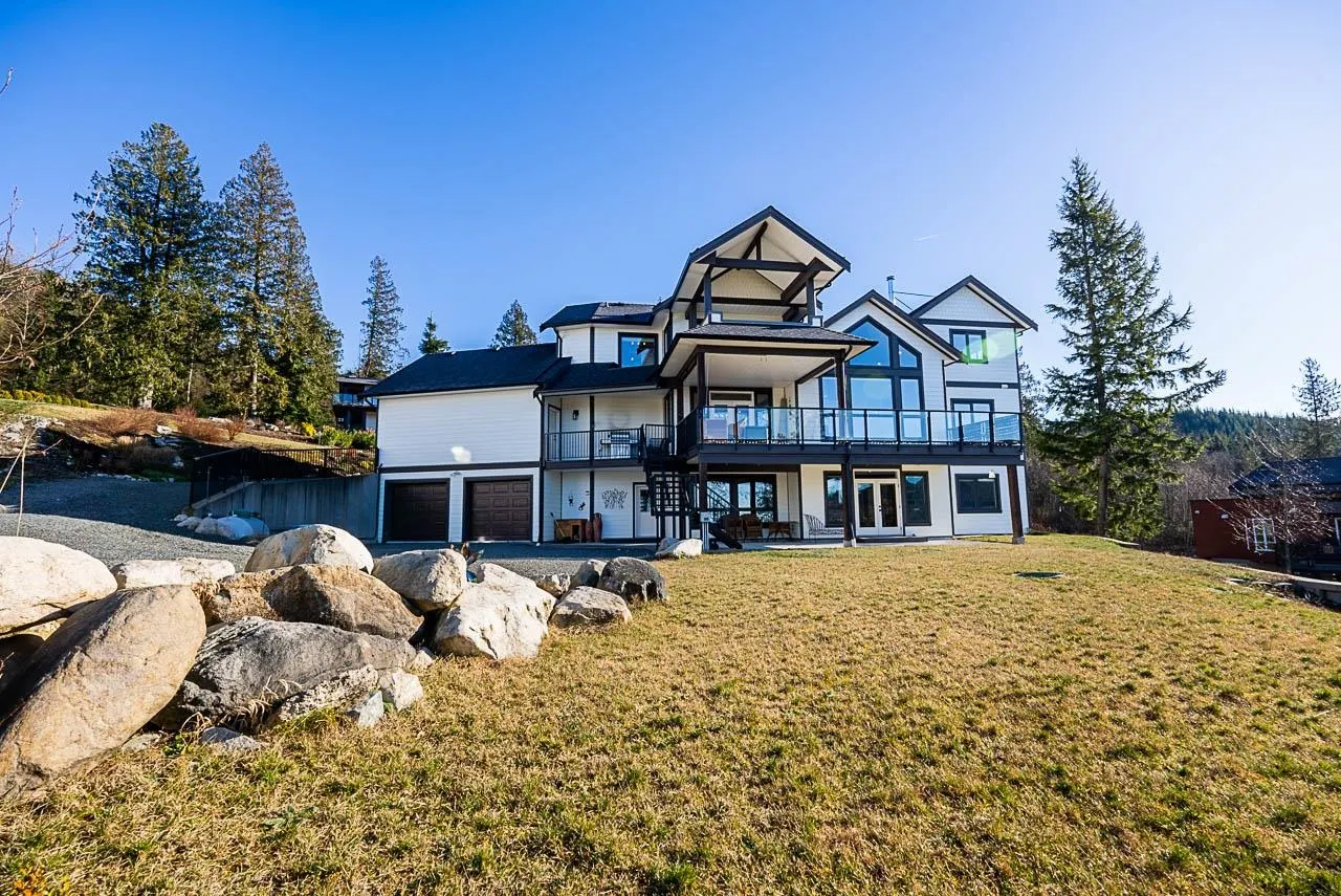 12 37885 Bakstad Road