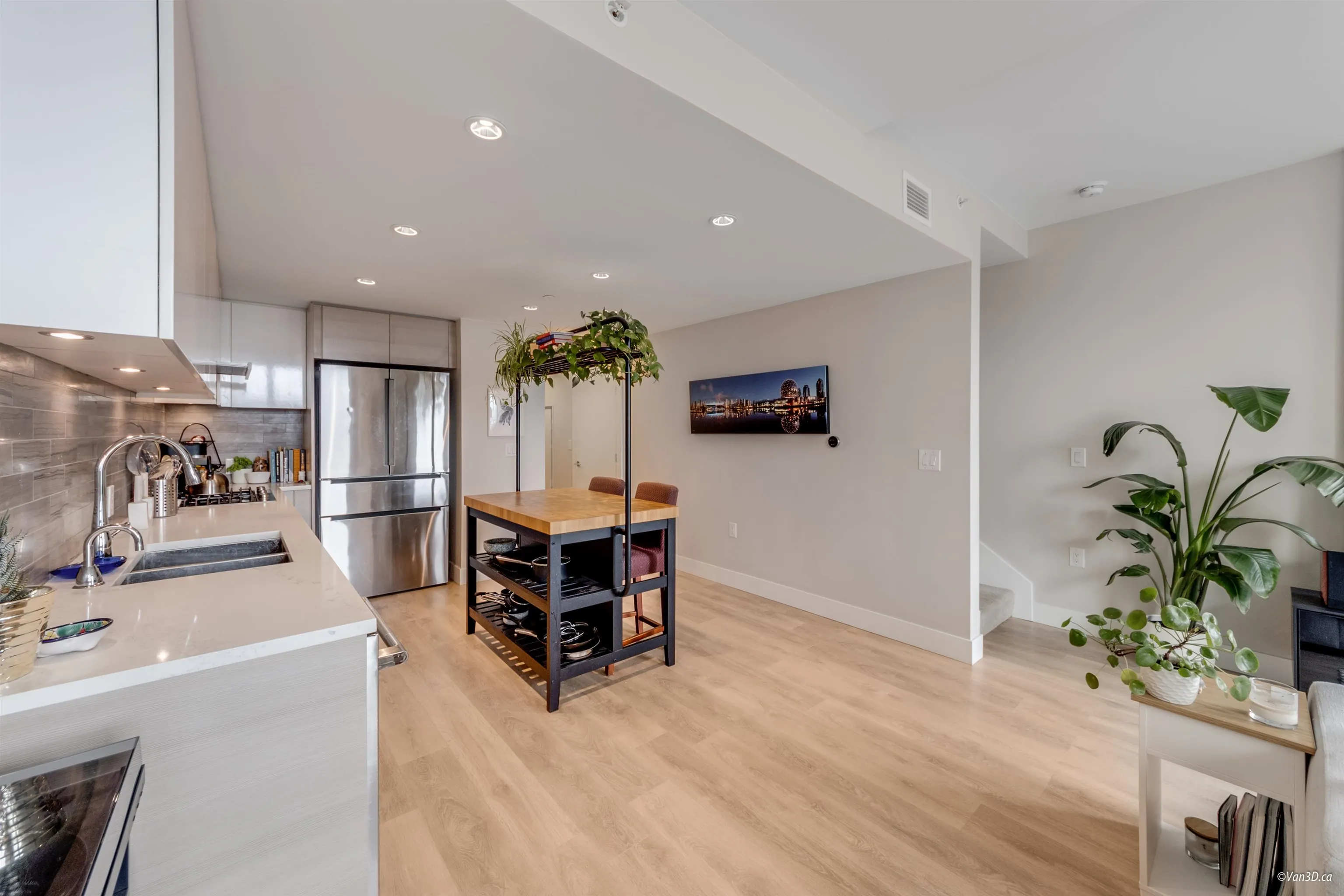 505 3451 Sawmill Crescent