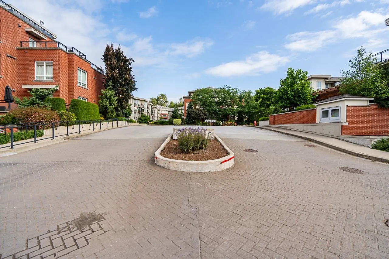 C221 20211 66 Avenue