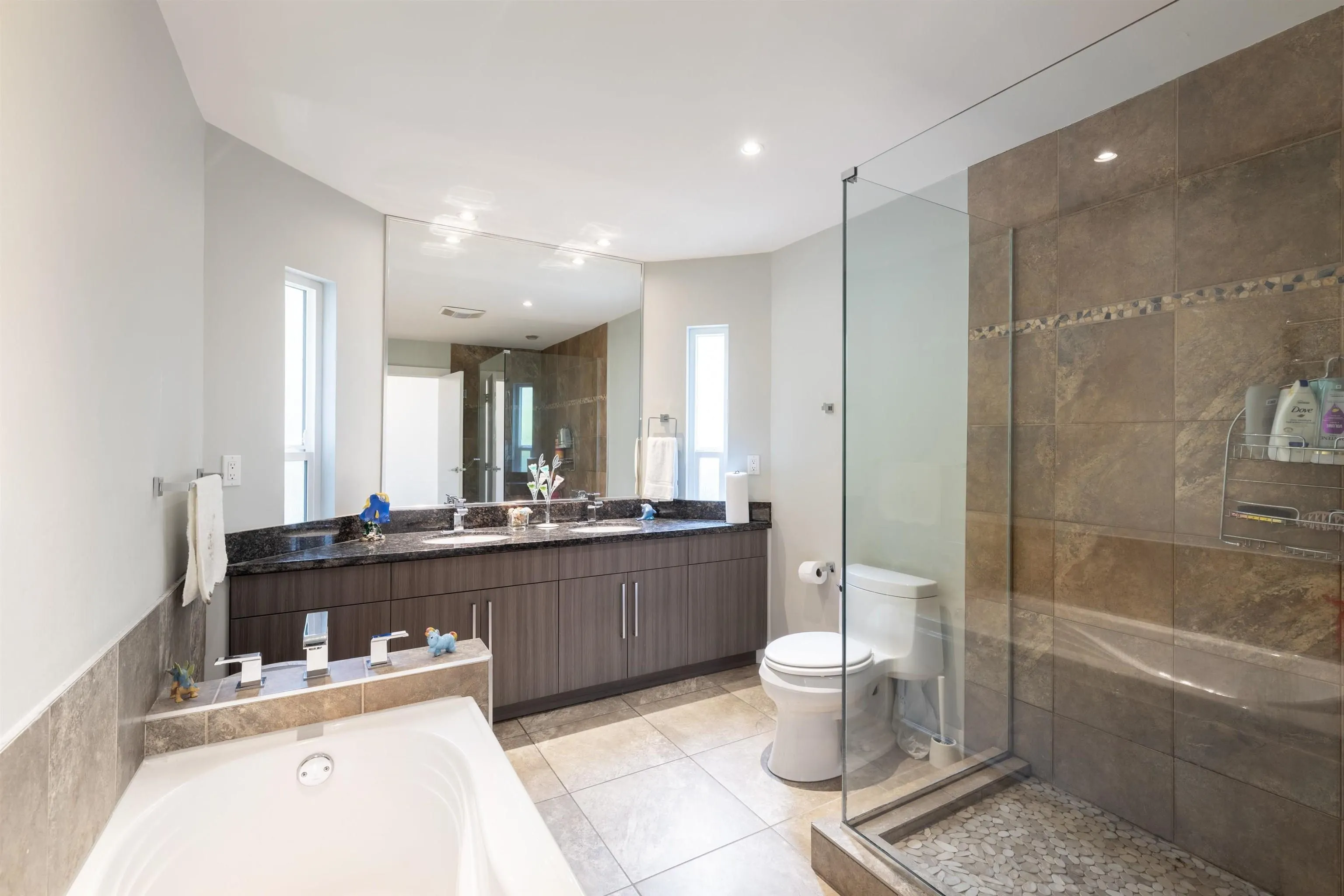 1135 Groveland Court