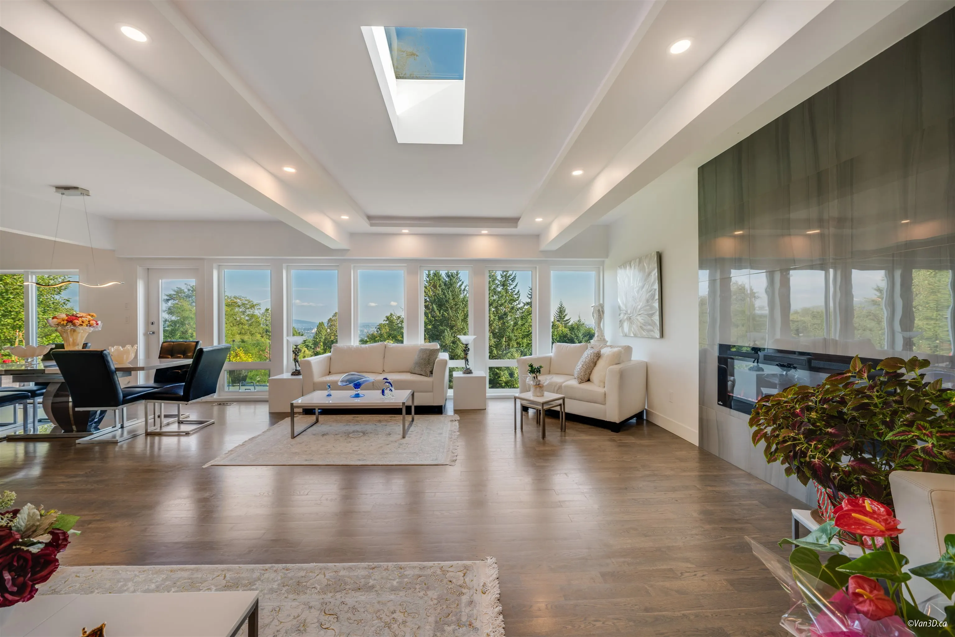 1135 Groveland Court