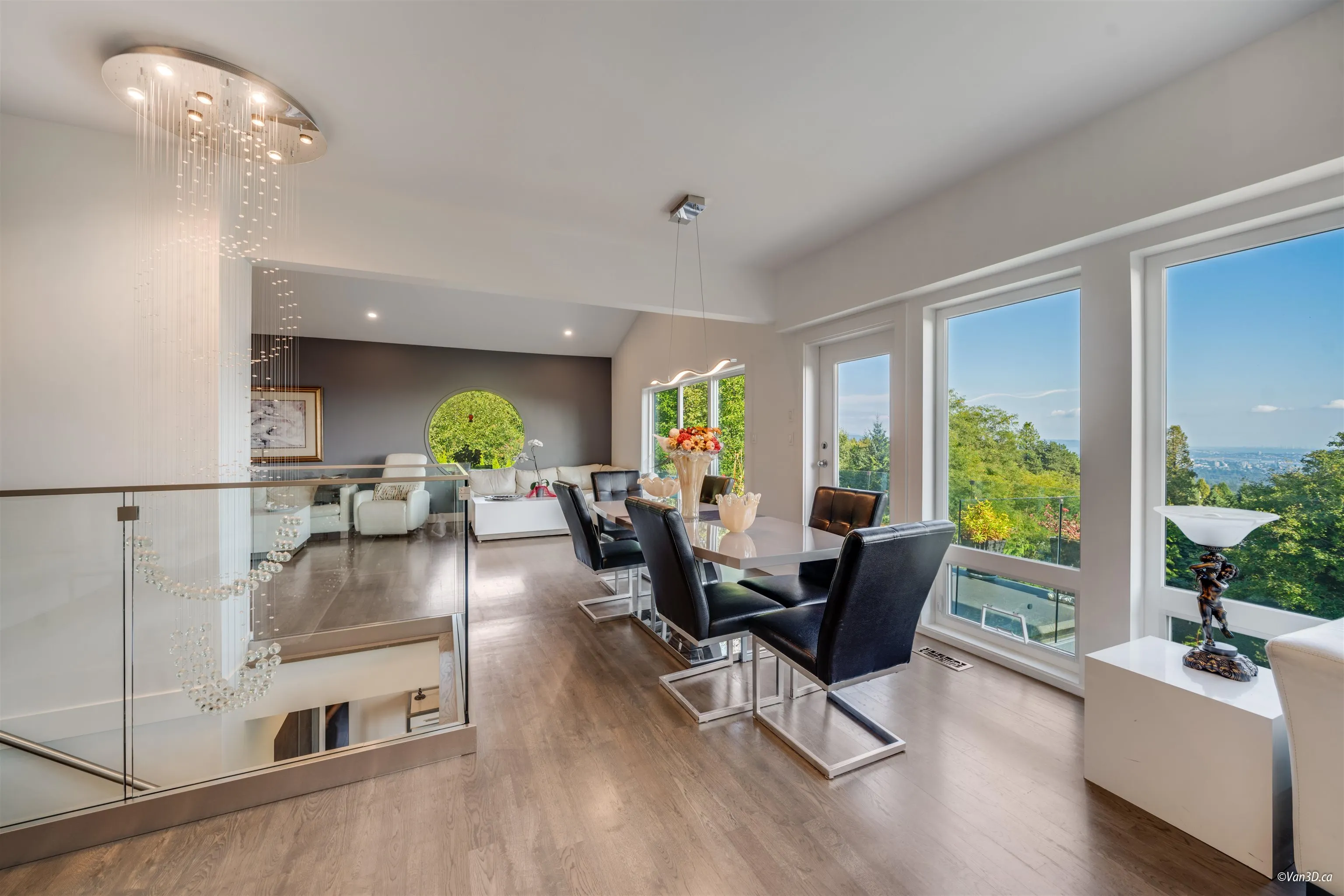 1135 Groveland Court