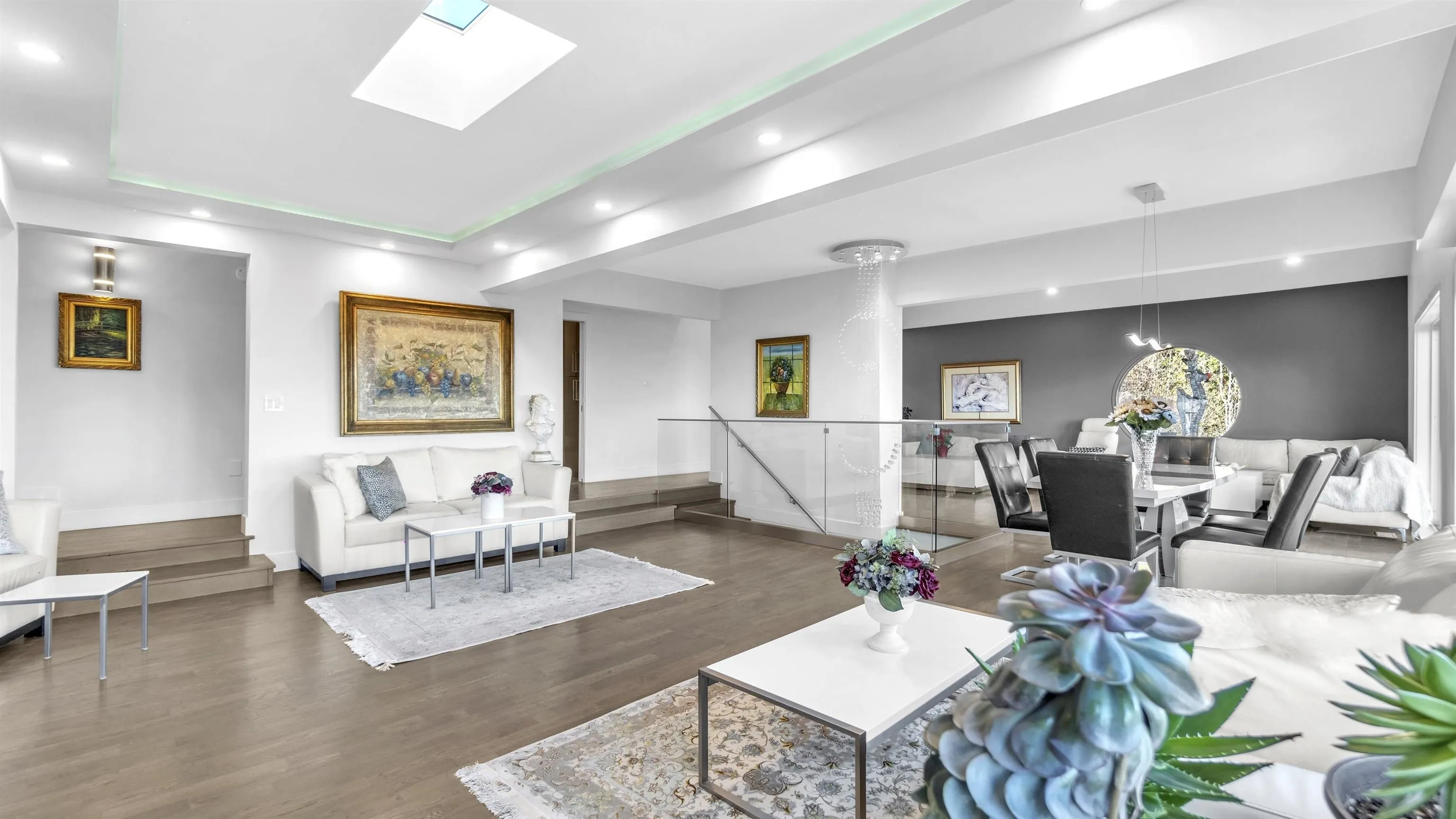 1135 Groveland Court