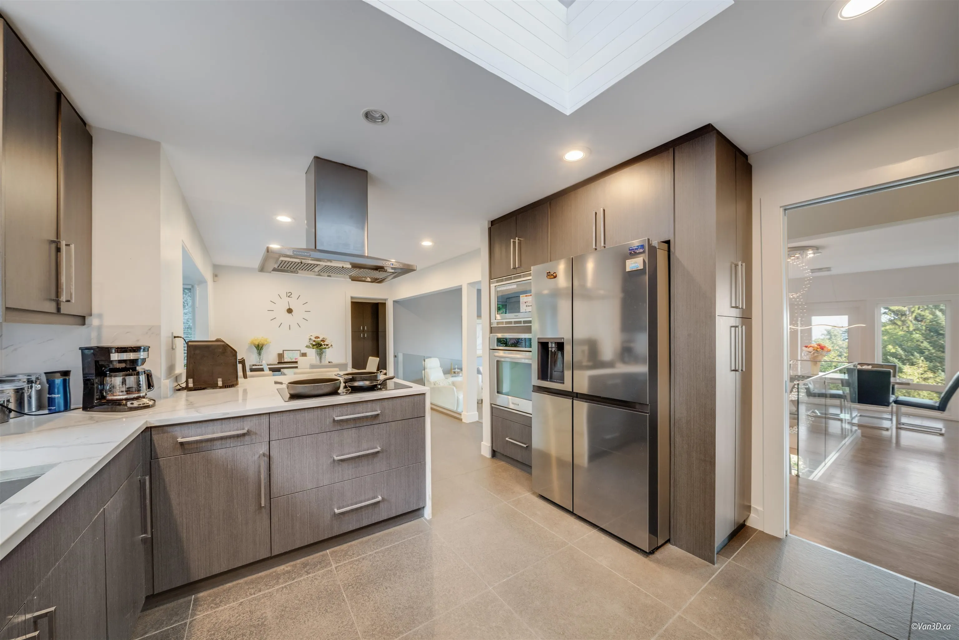1135 Groveland Court