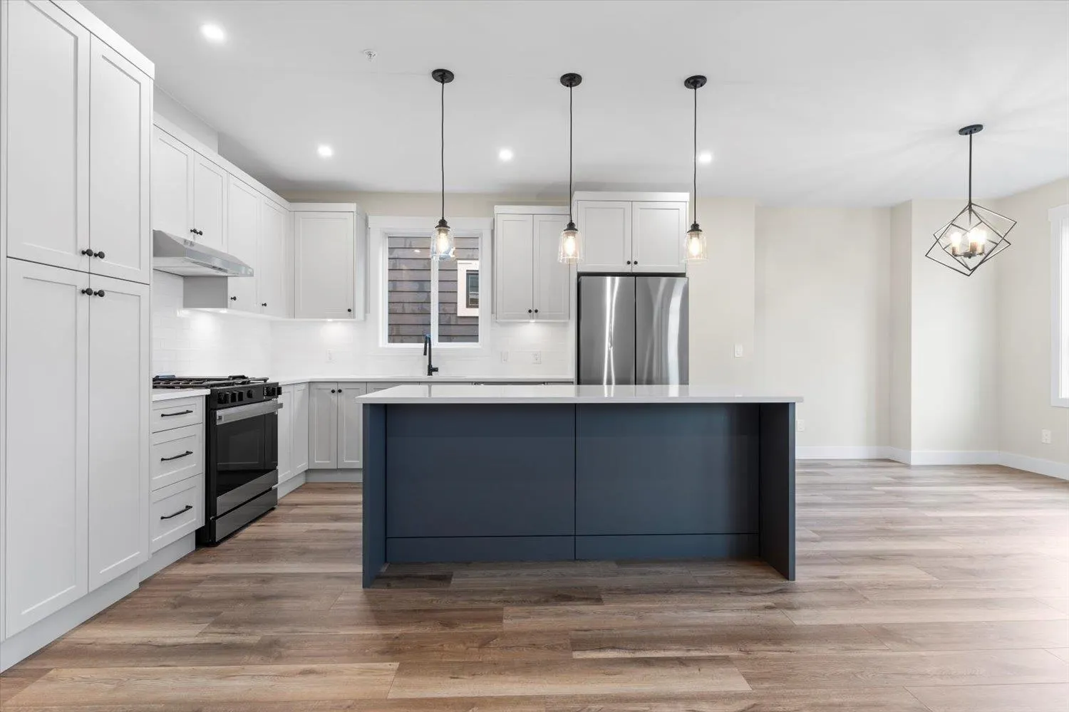 75 46211 Promontory Road