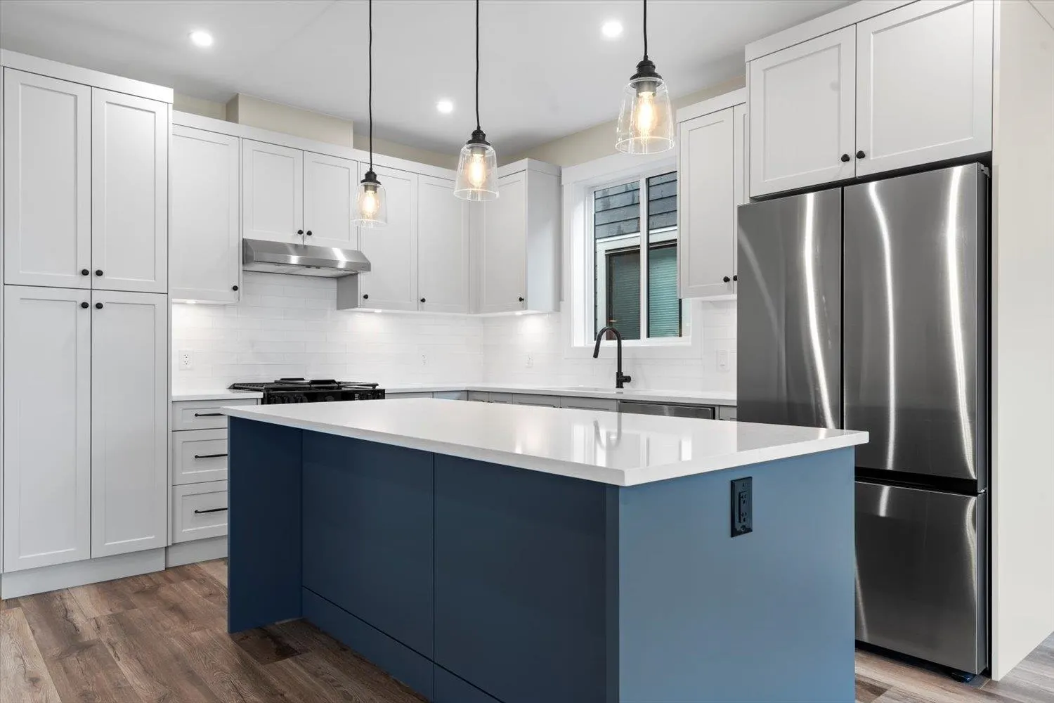 75 46211 Promontory Road