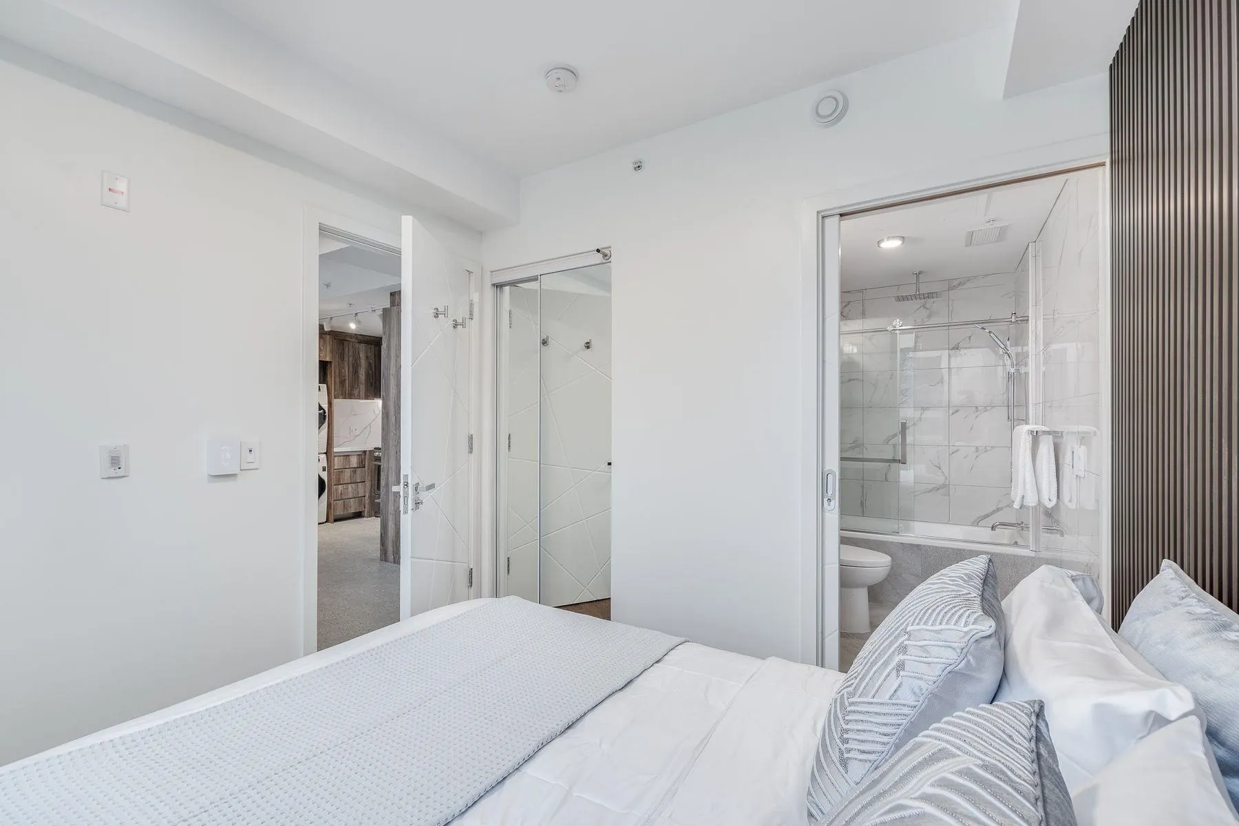 405 1170 Barclay Street