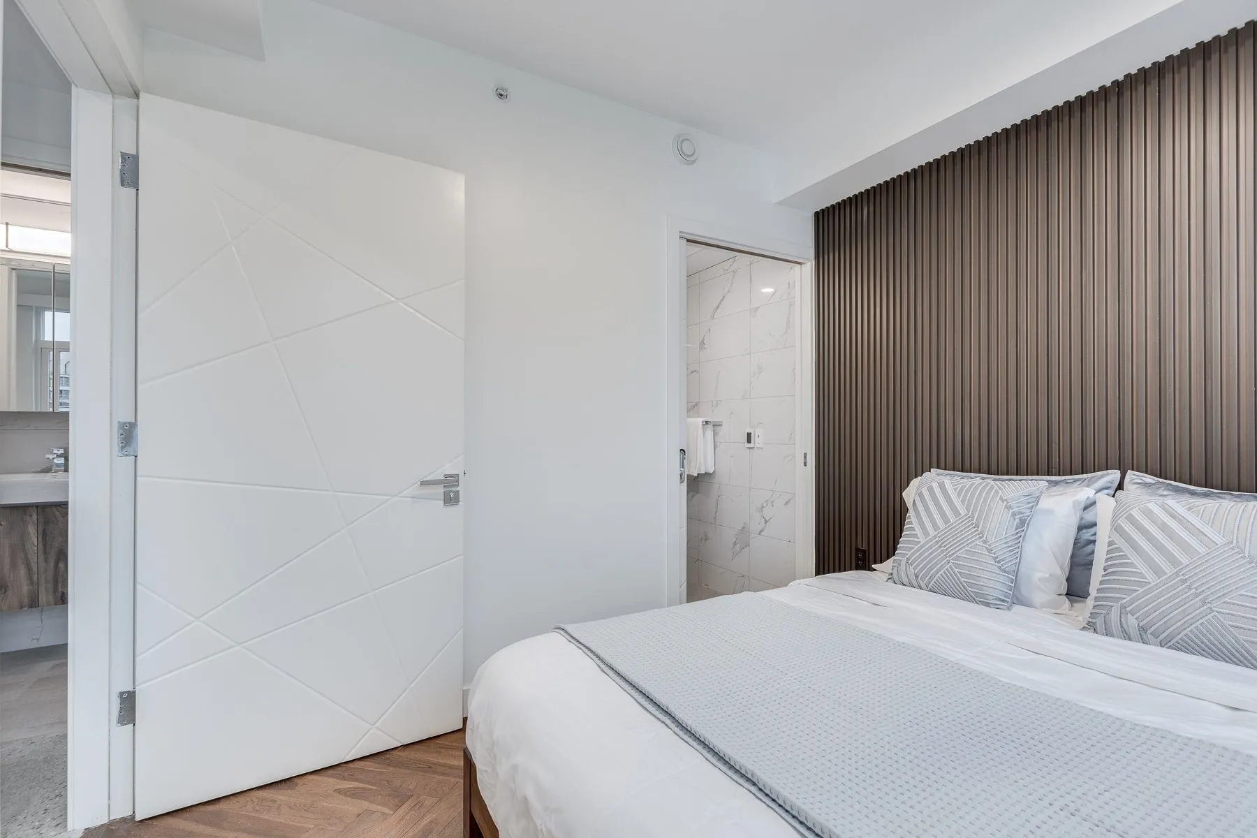 405 1170 Barclay Street