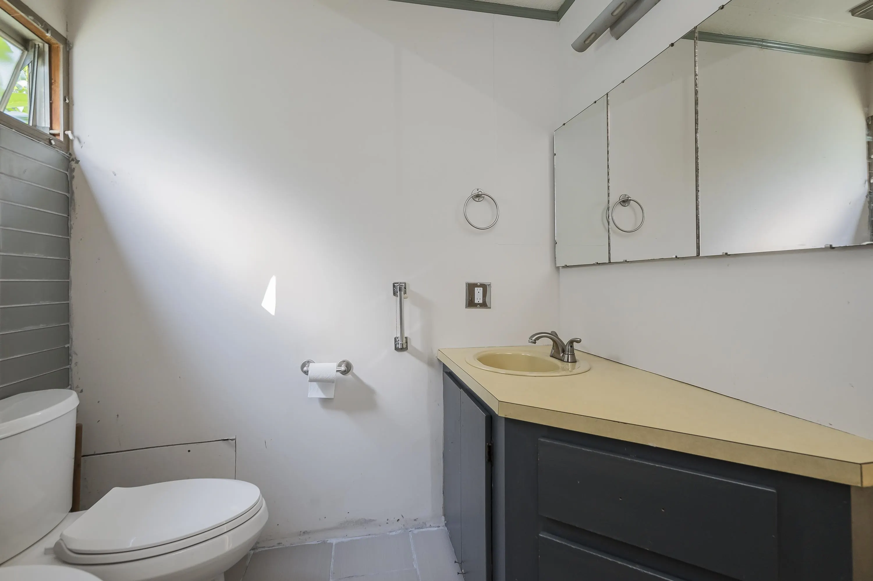 43A 3031 200 Street