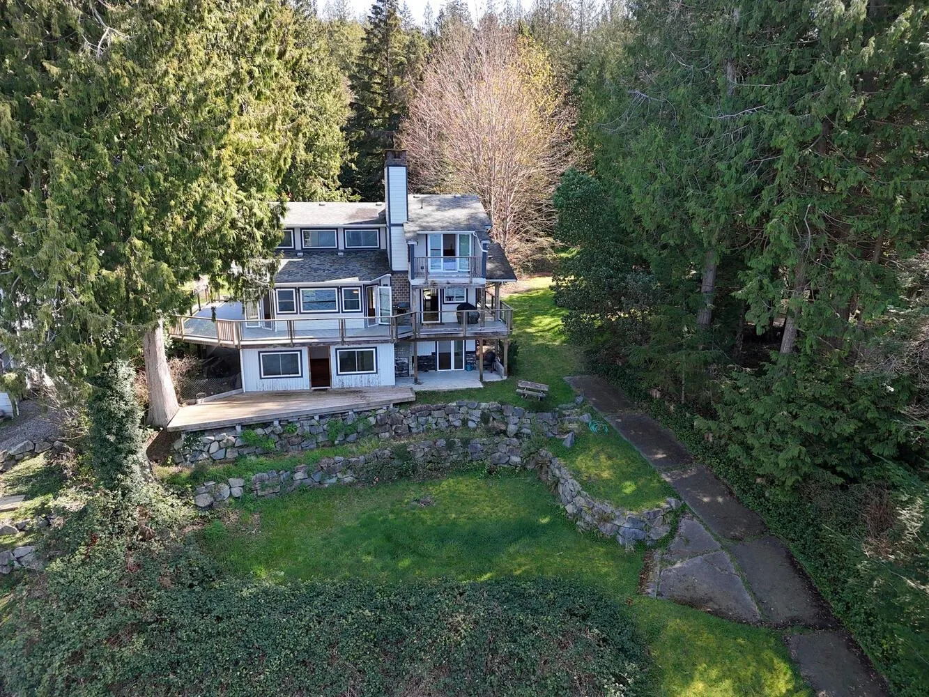 8429 Redrooffs Road