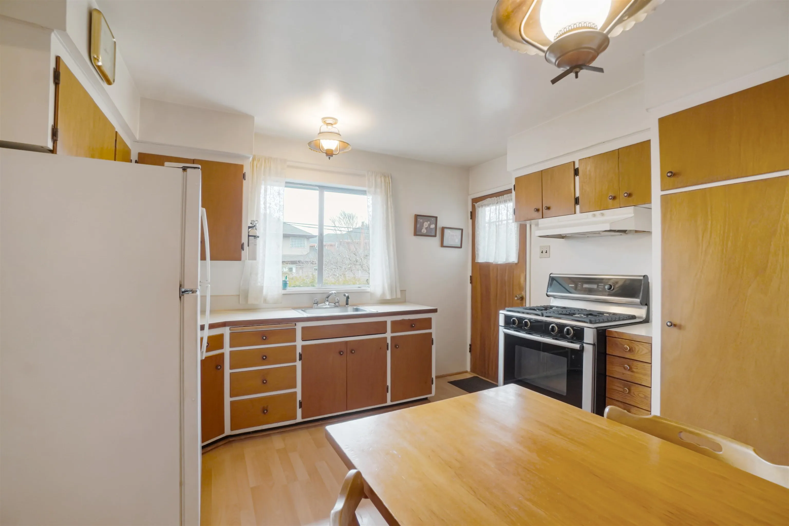 9831 Seacote Road