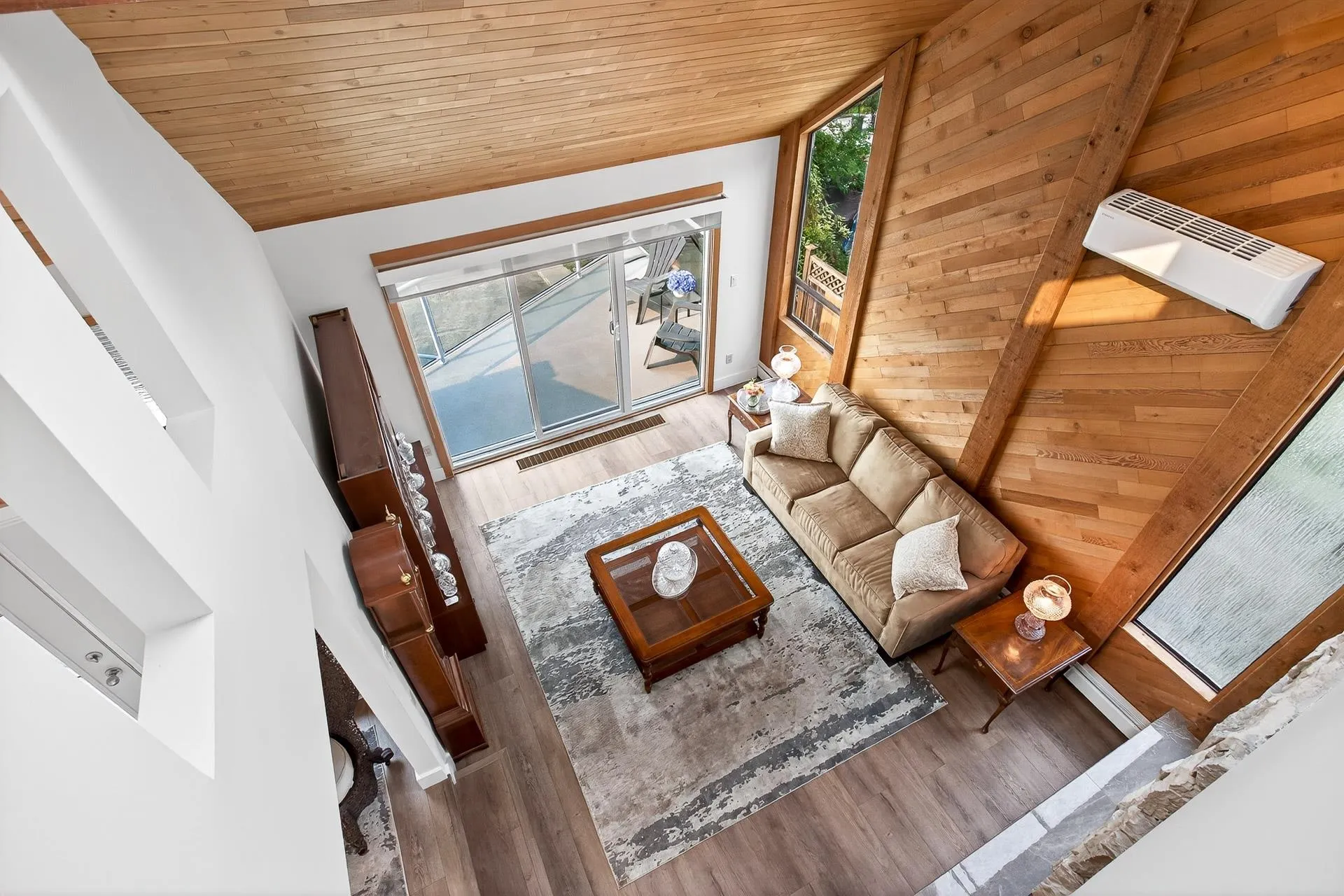 15 Crawford Bay