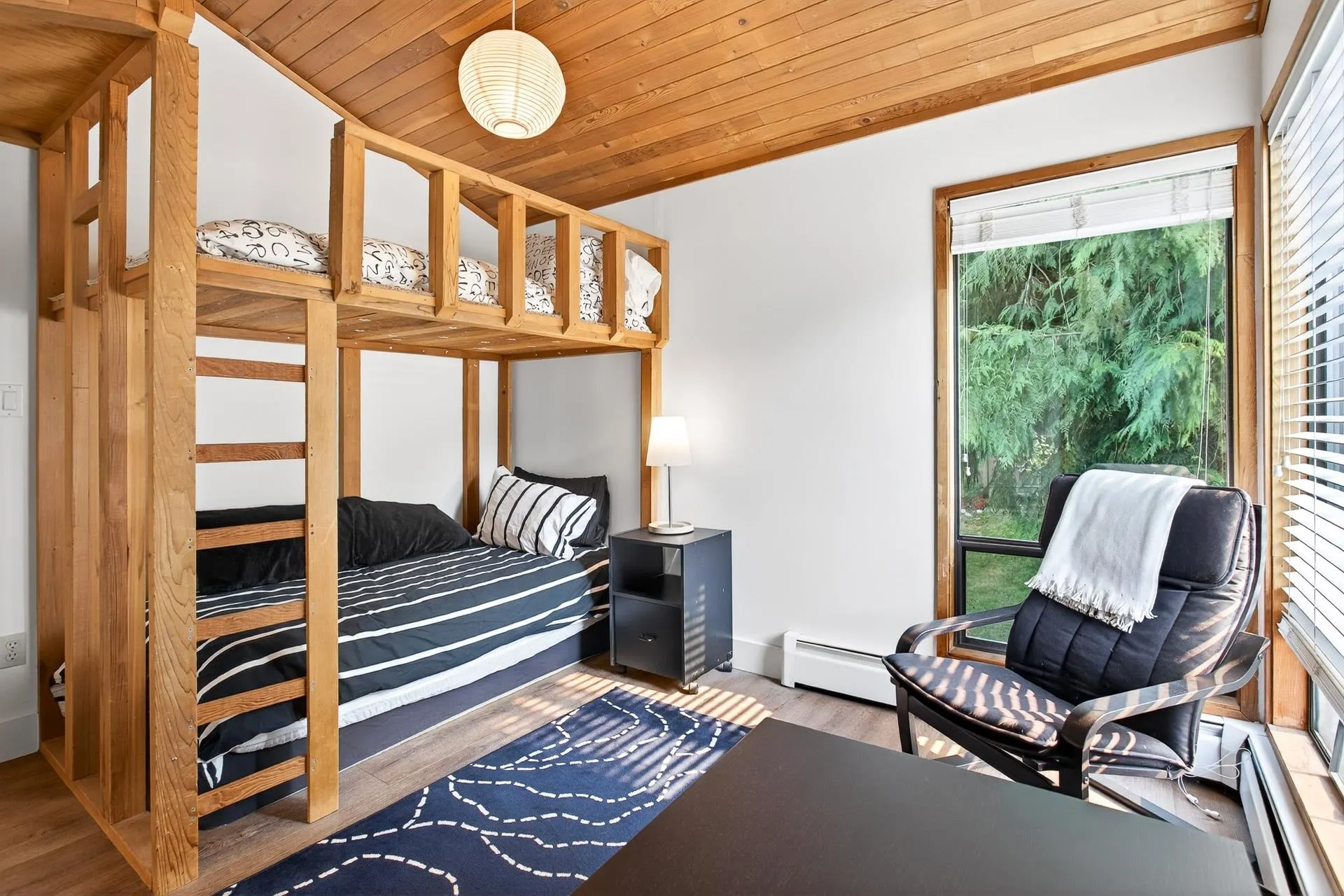 15 Crawford Bay