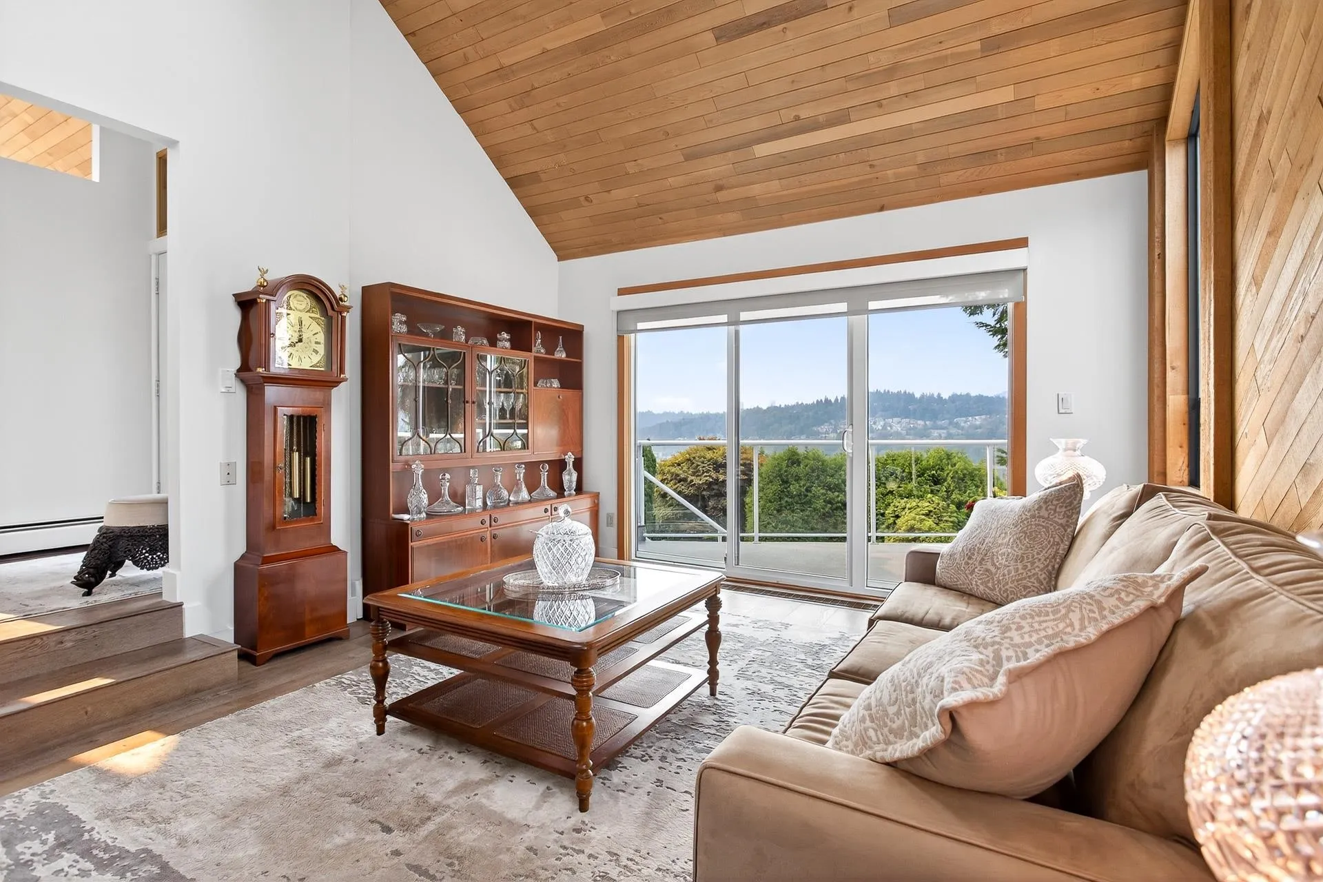 15 Crawford Bay