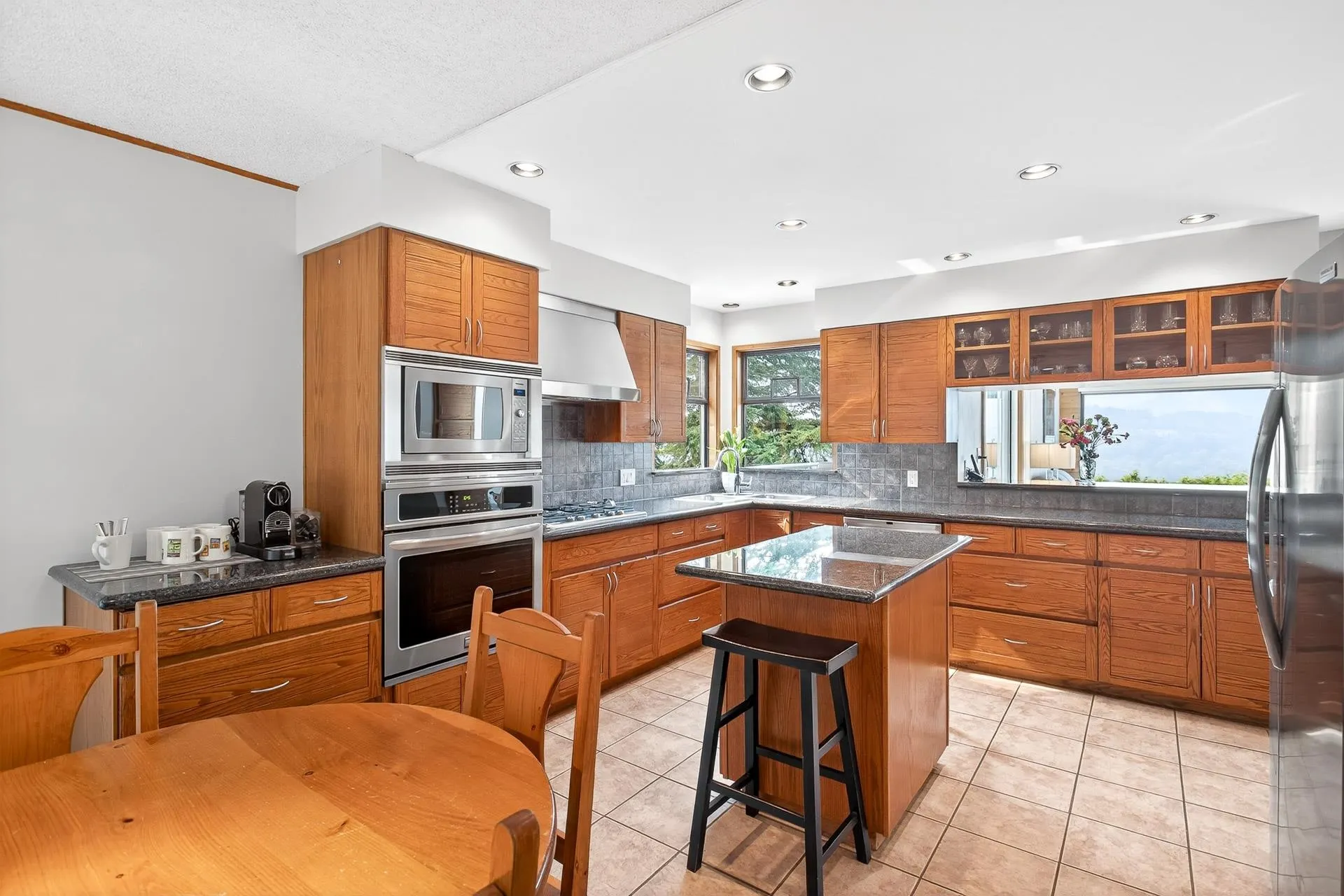 15 Crawford Bay