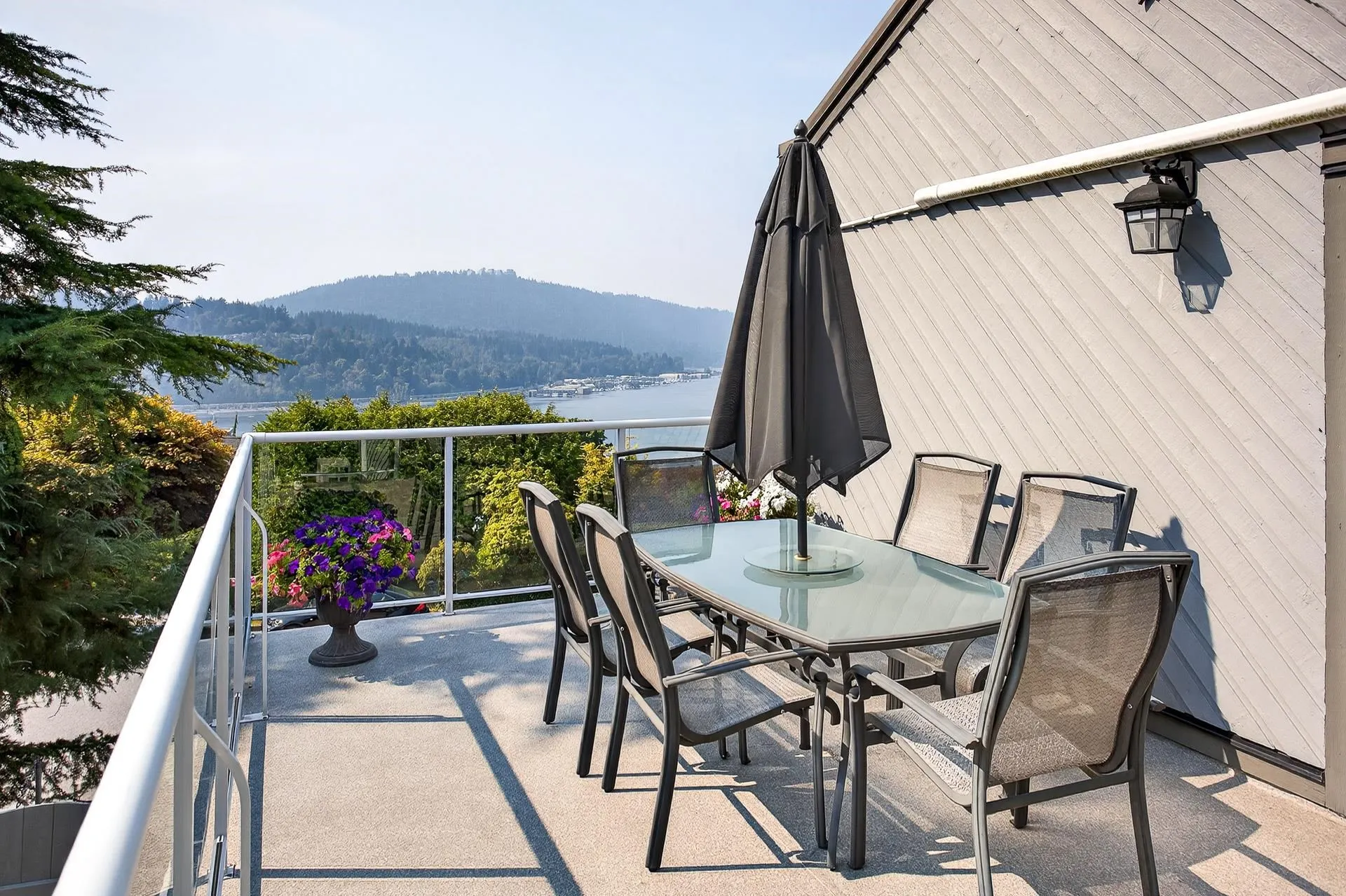 15 Crawford Bay