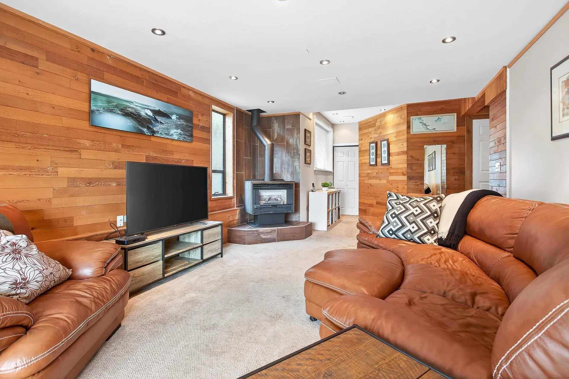 15 Crawford Bay