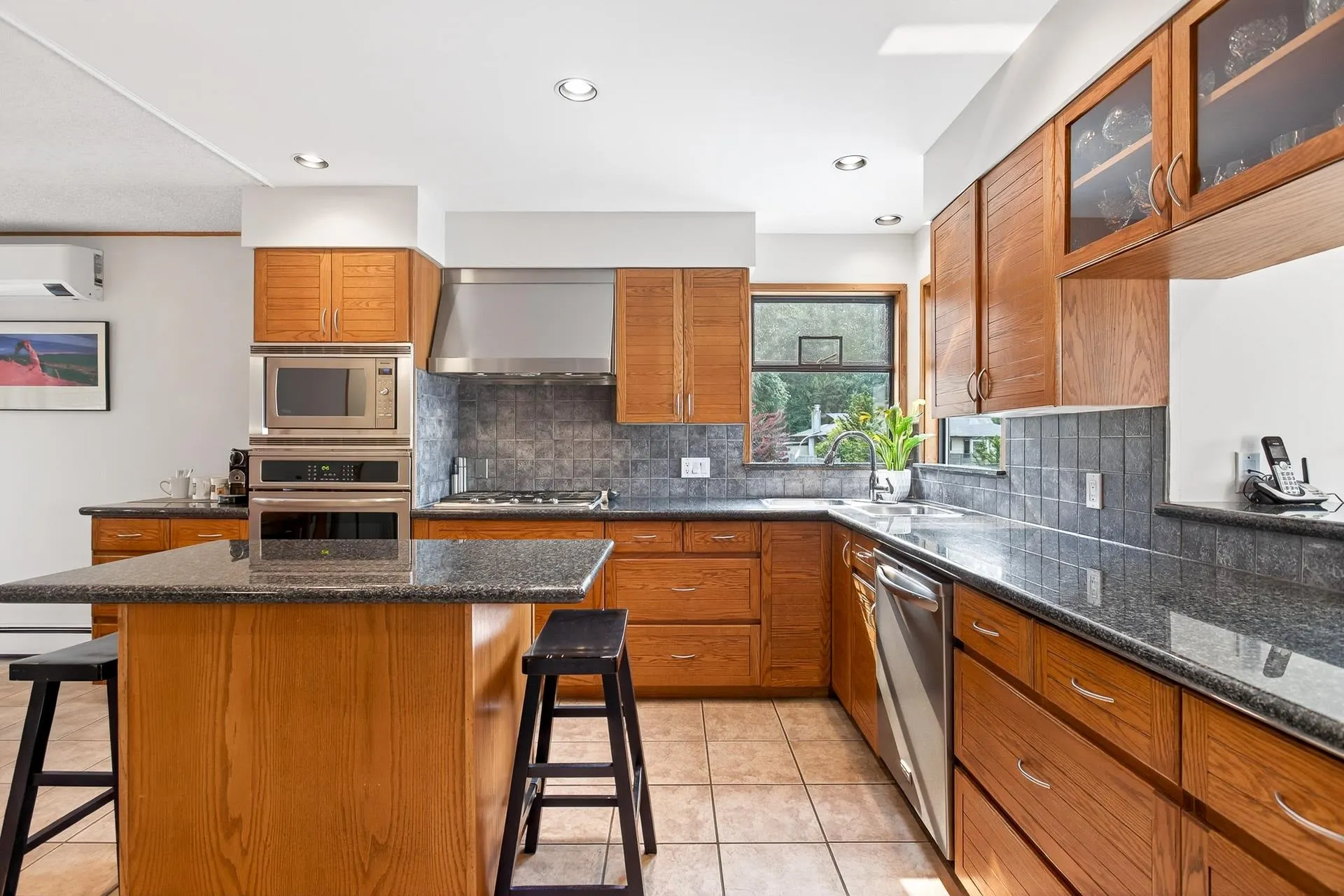 15 Crawford Bay