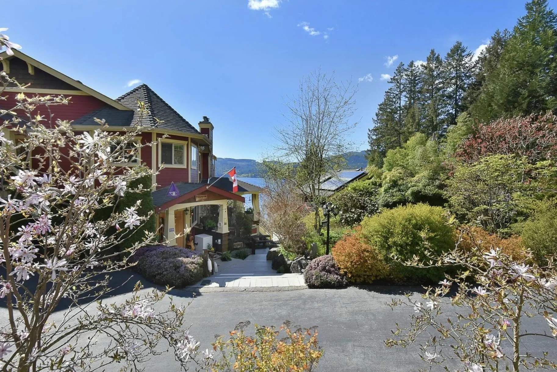 7545 Islets Place