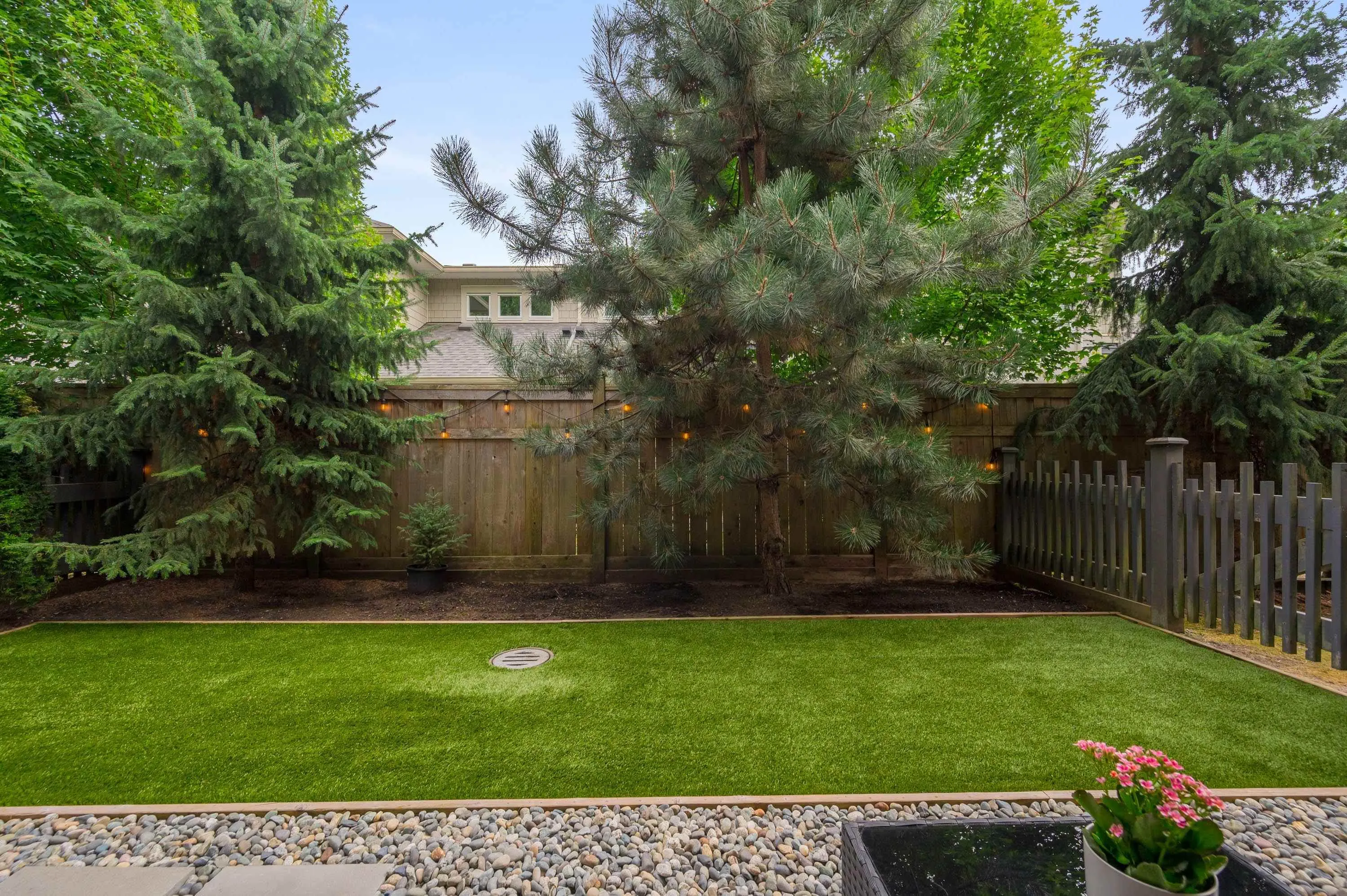 37 8050 204 Street