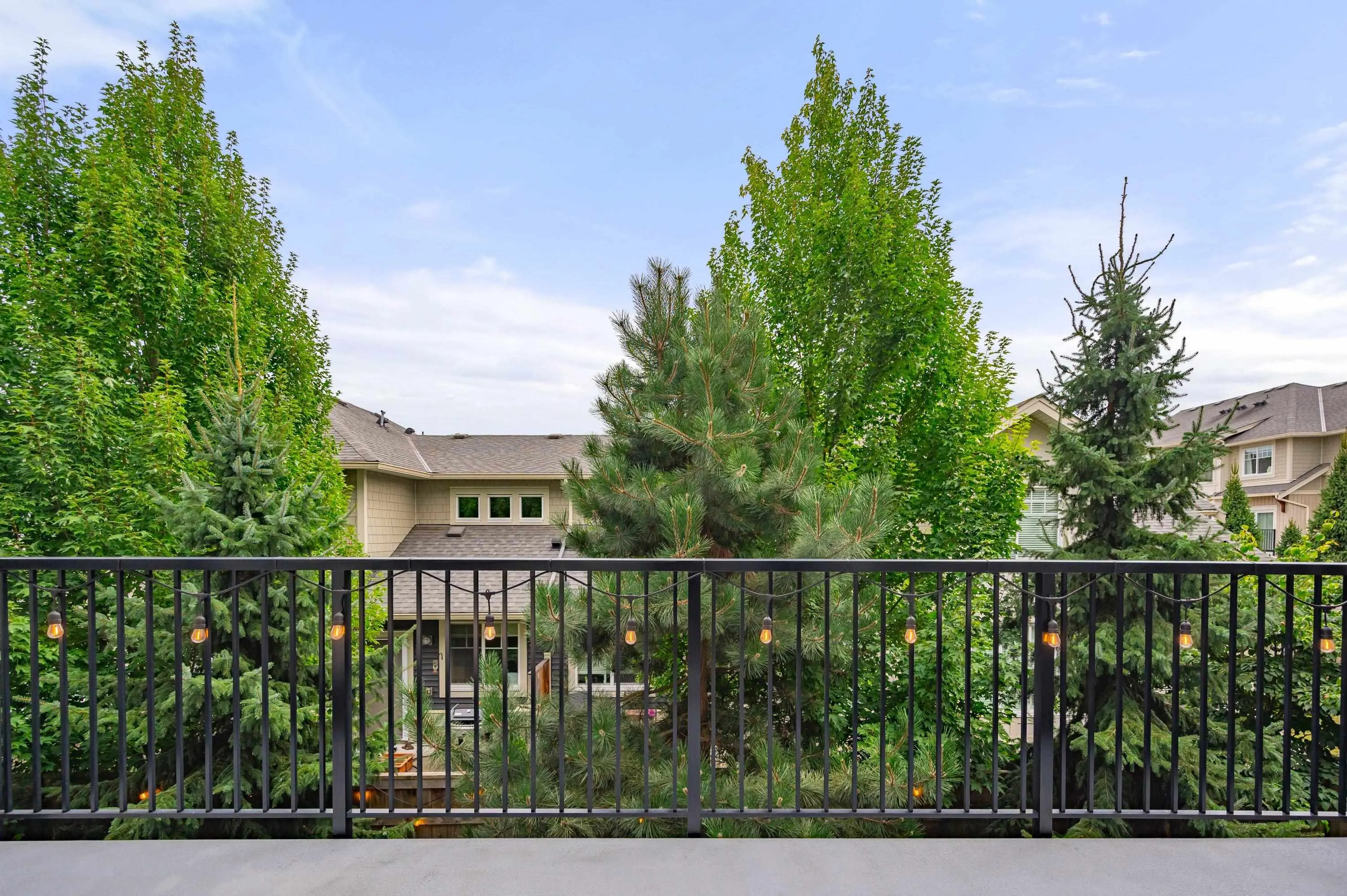 37 8050 204 Street