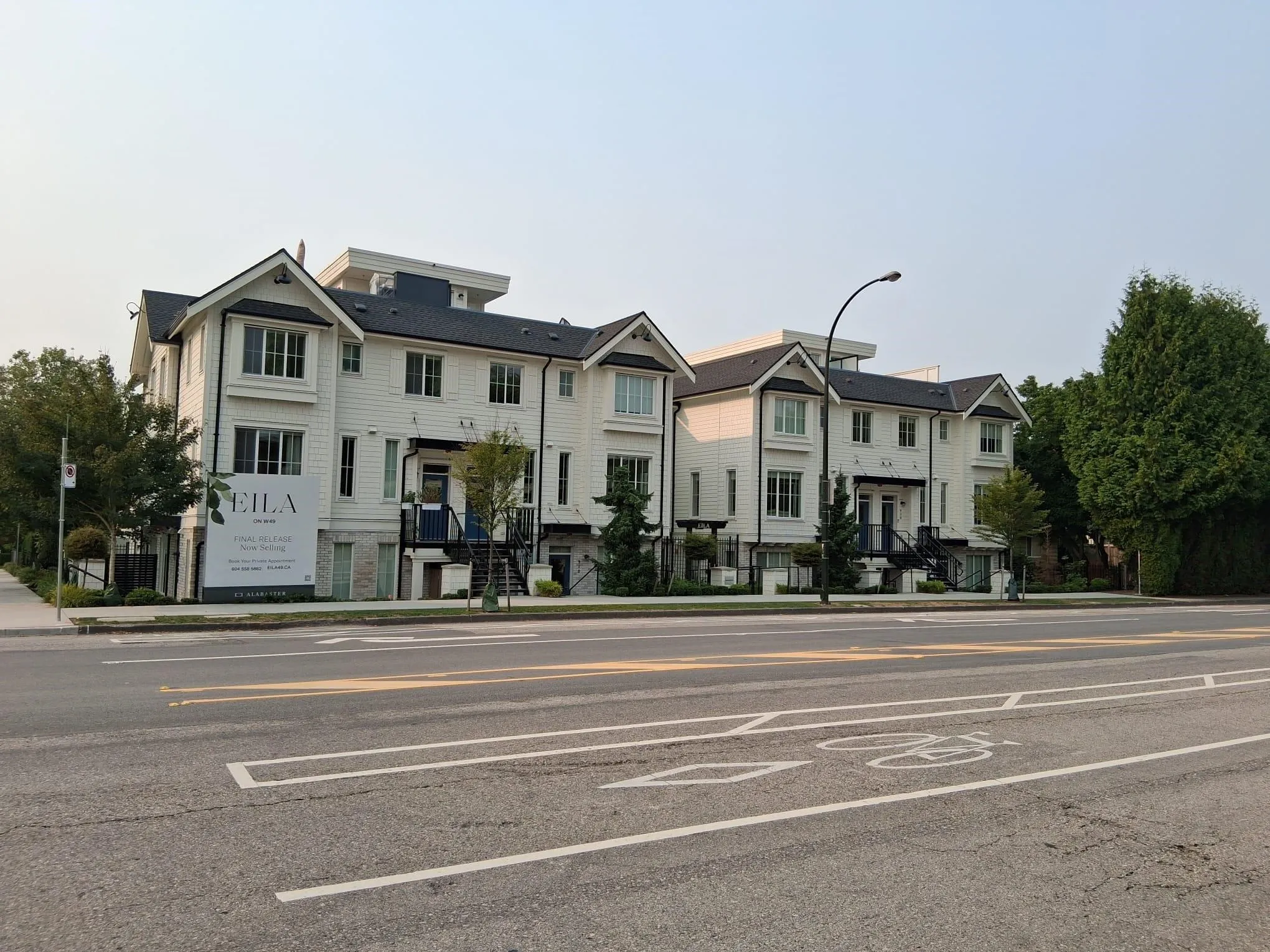 922 W 49th Avenue